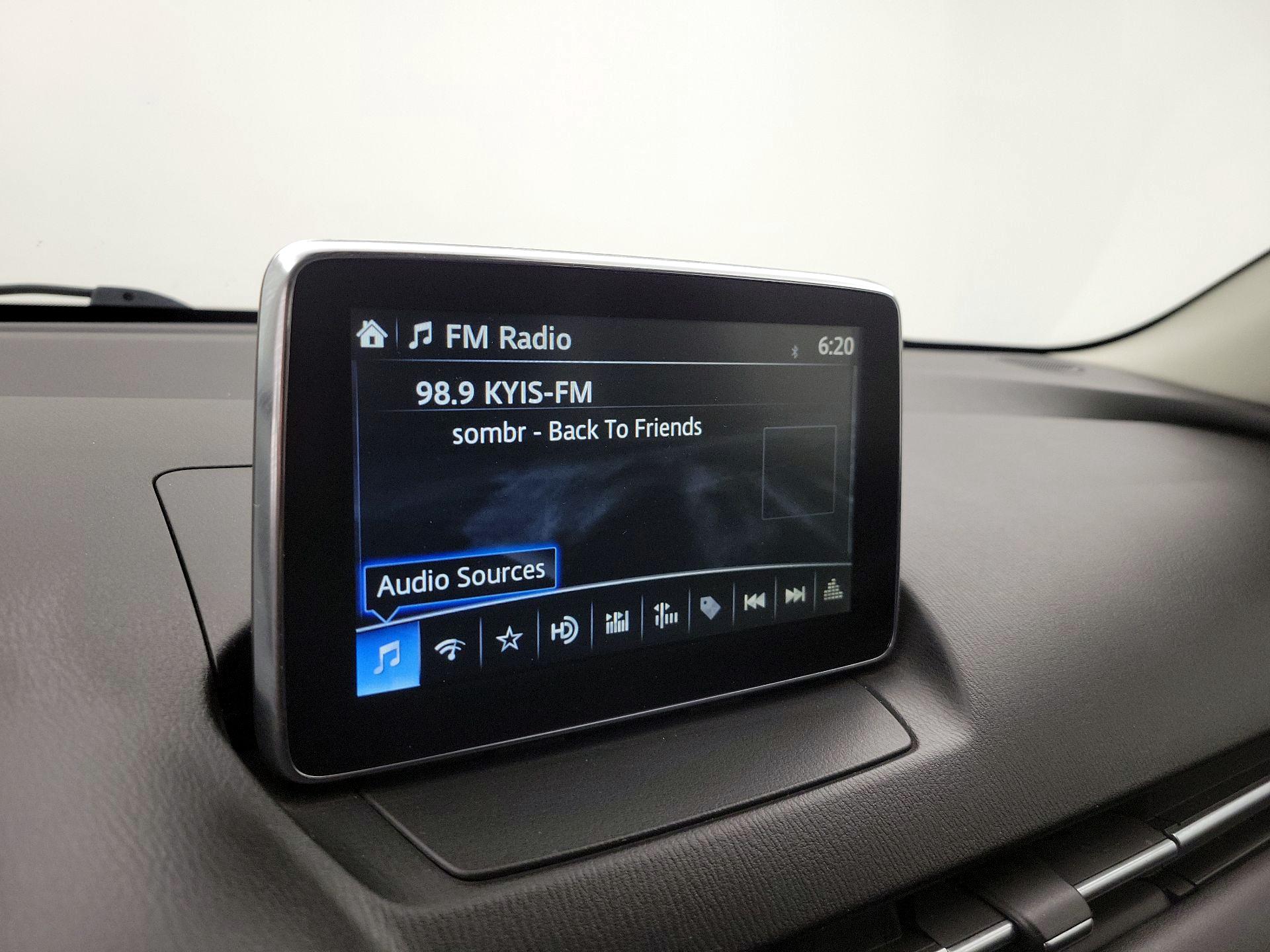 Thumbnail: 2018 Toyota Yaris iA - 15