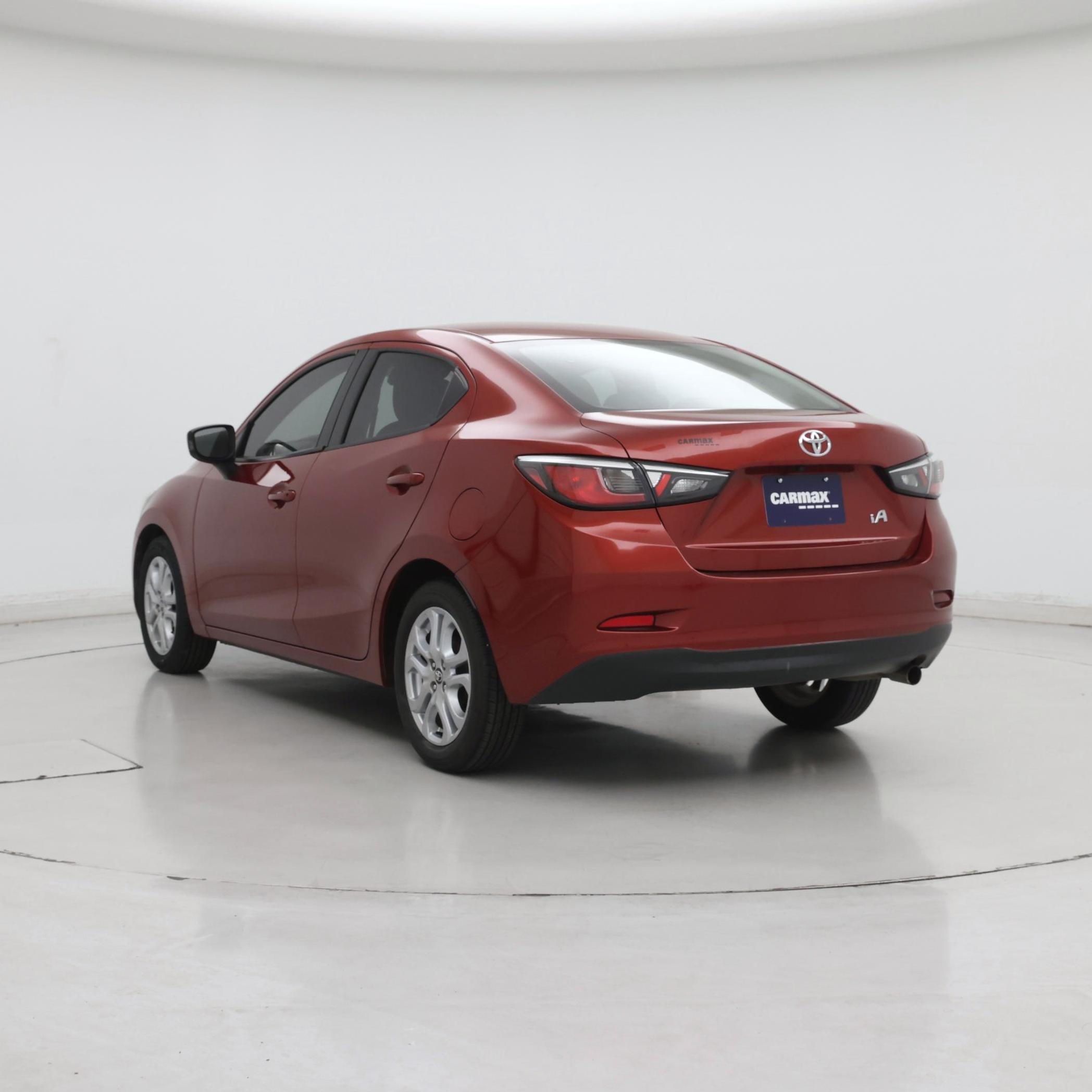 Thumbnail: 2018 Toyota Yaris iA - 2