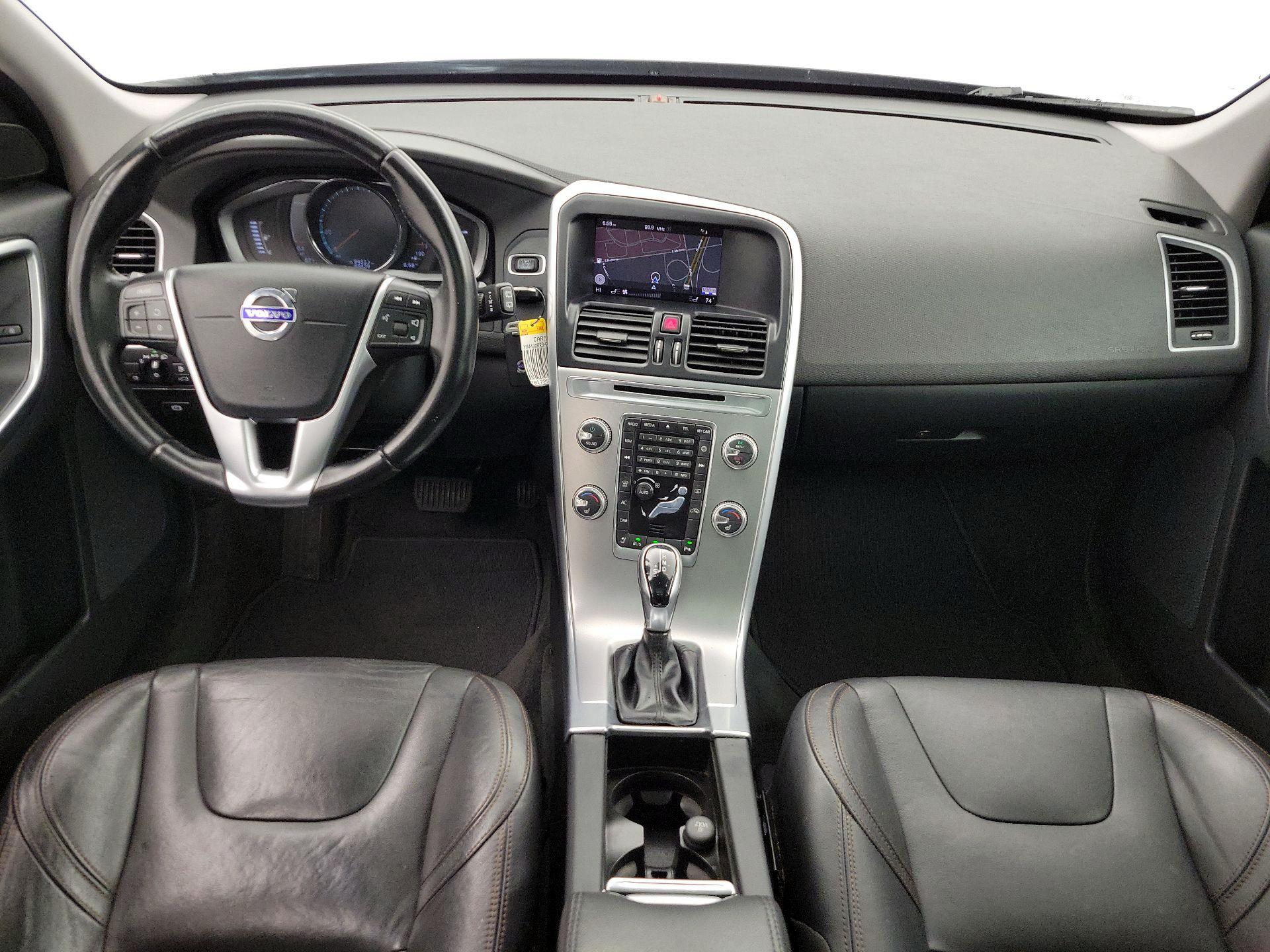 Thumbnail: 2017 Volvo XC60 - 9