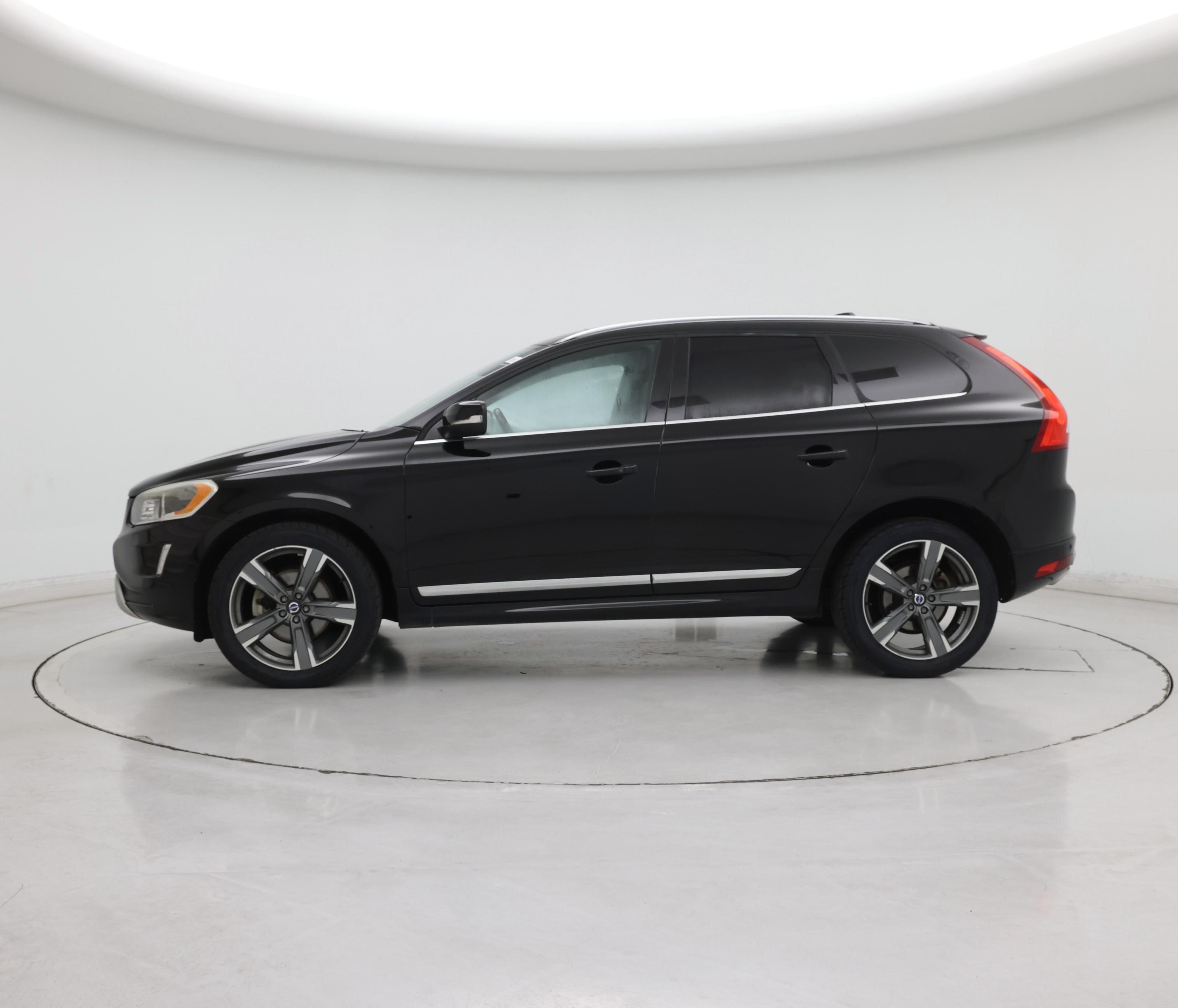 Thumbnail: 2017 Volvo XC60 - 3
