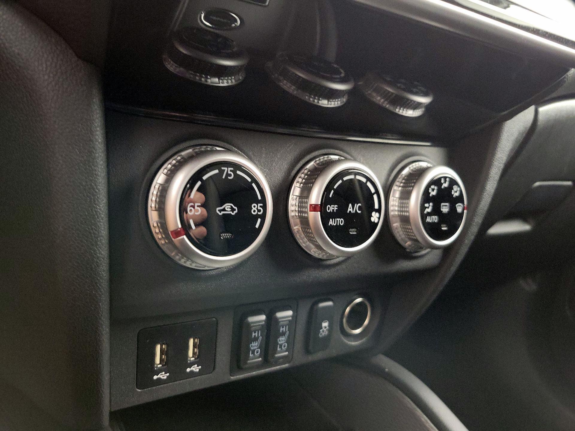 Thumbnail: 2024 Mitsubishi Outlander Sport - 16