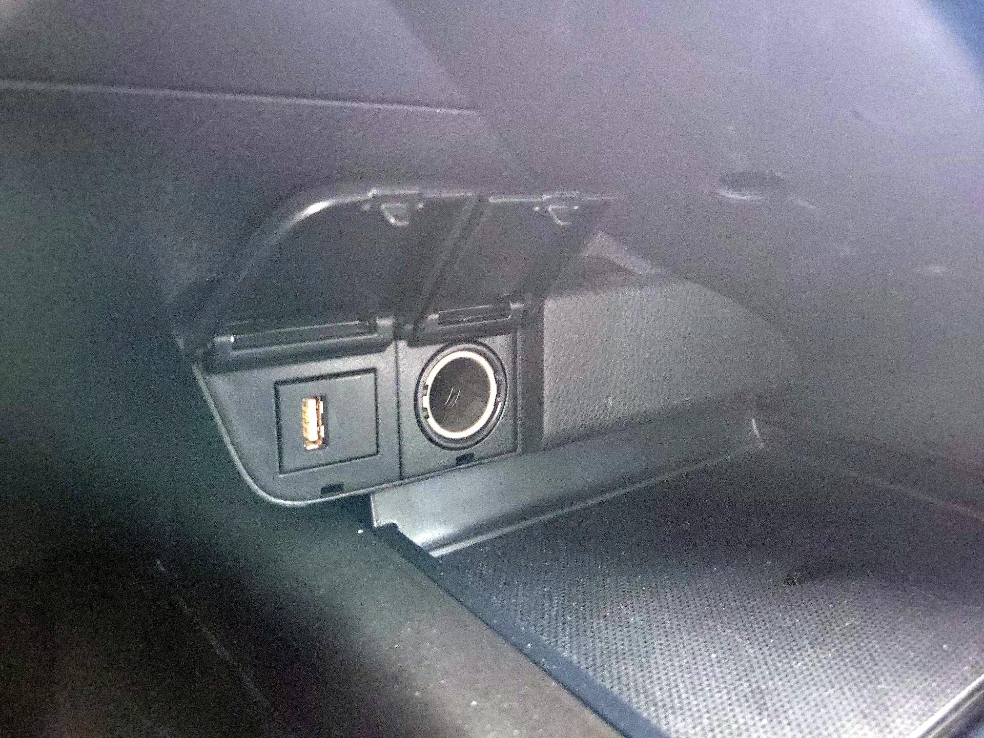 Thumbnail: 2023 Toyota Camry - 18