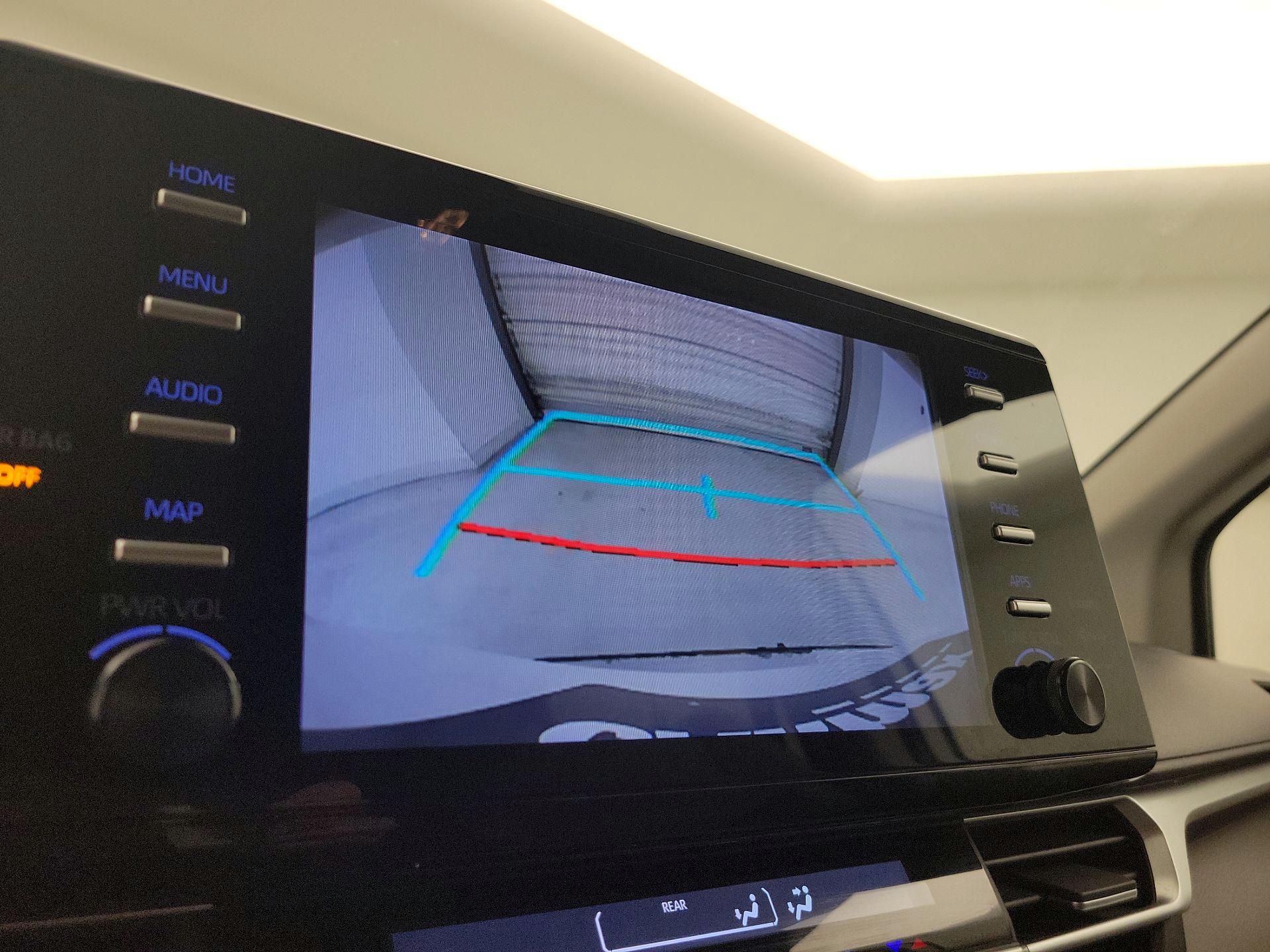 Thumbnail: 2024 Toyota Sienna - 14