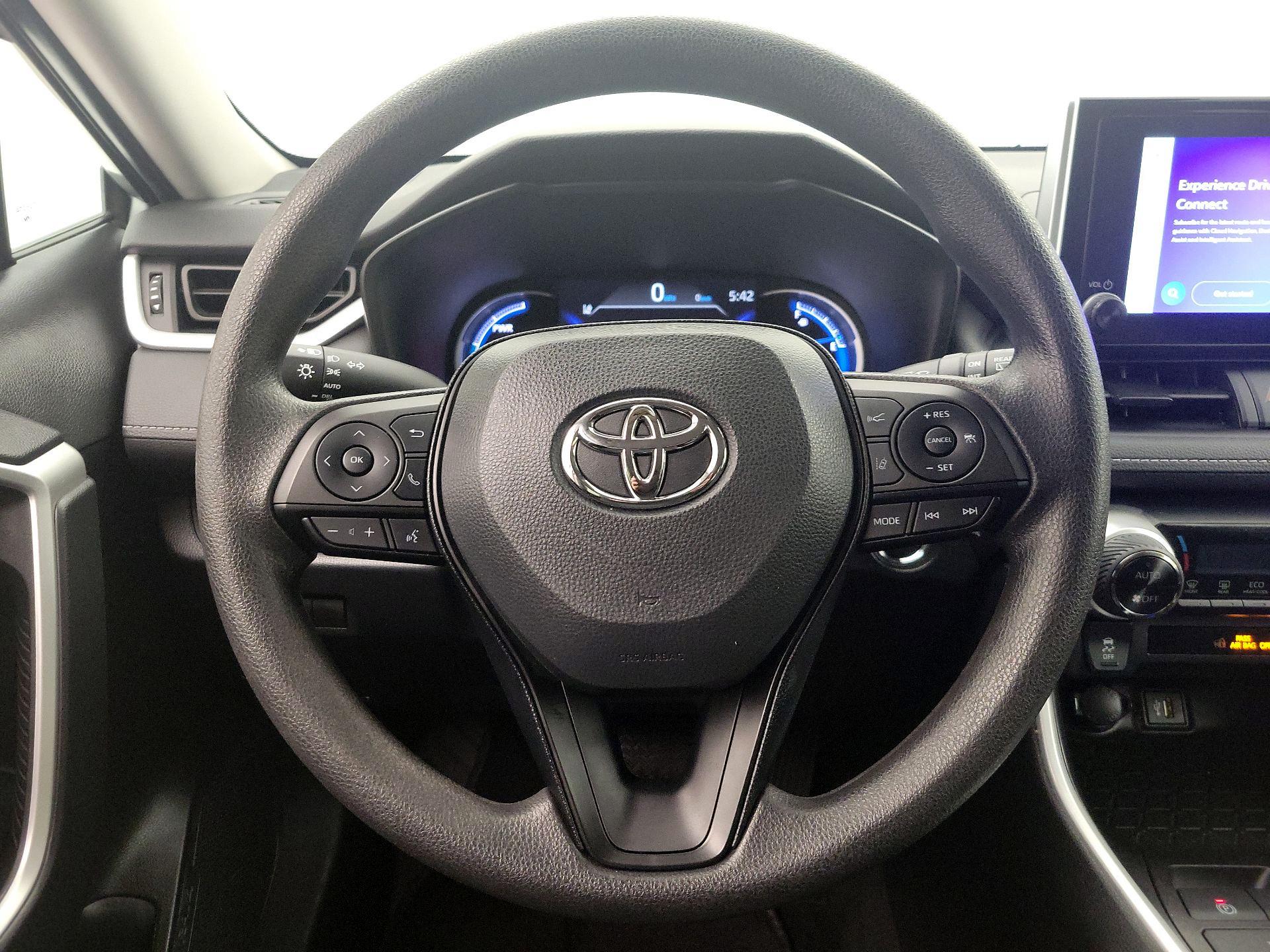 Thumbnail: 2023 Toyota RAV4 - 10