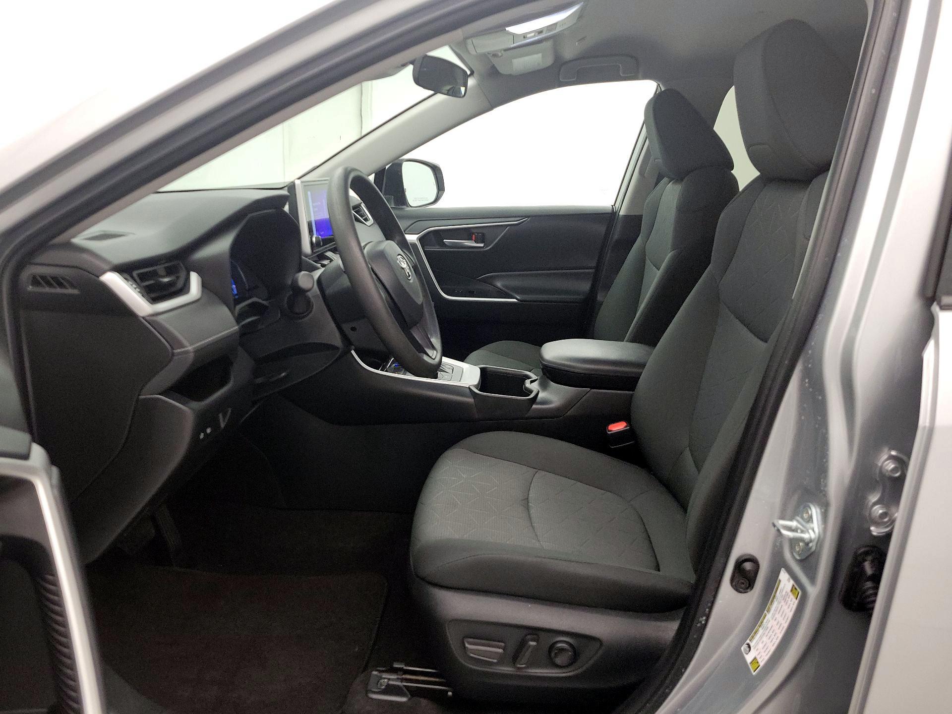 Thumbnail: 2023 Toyota RAV4 - 11