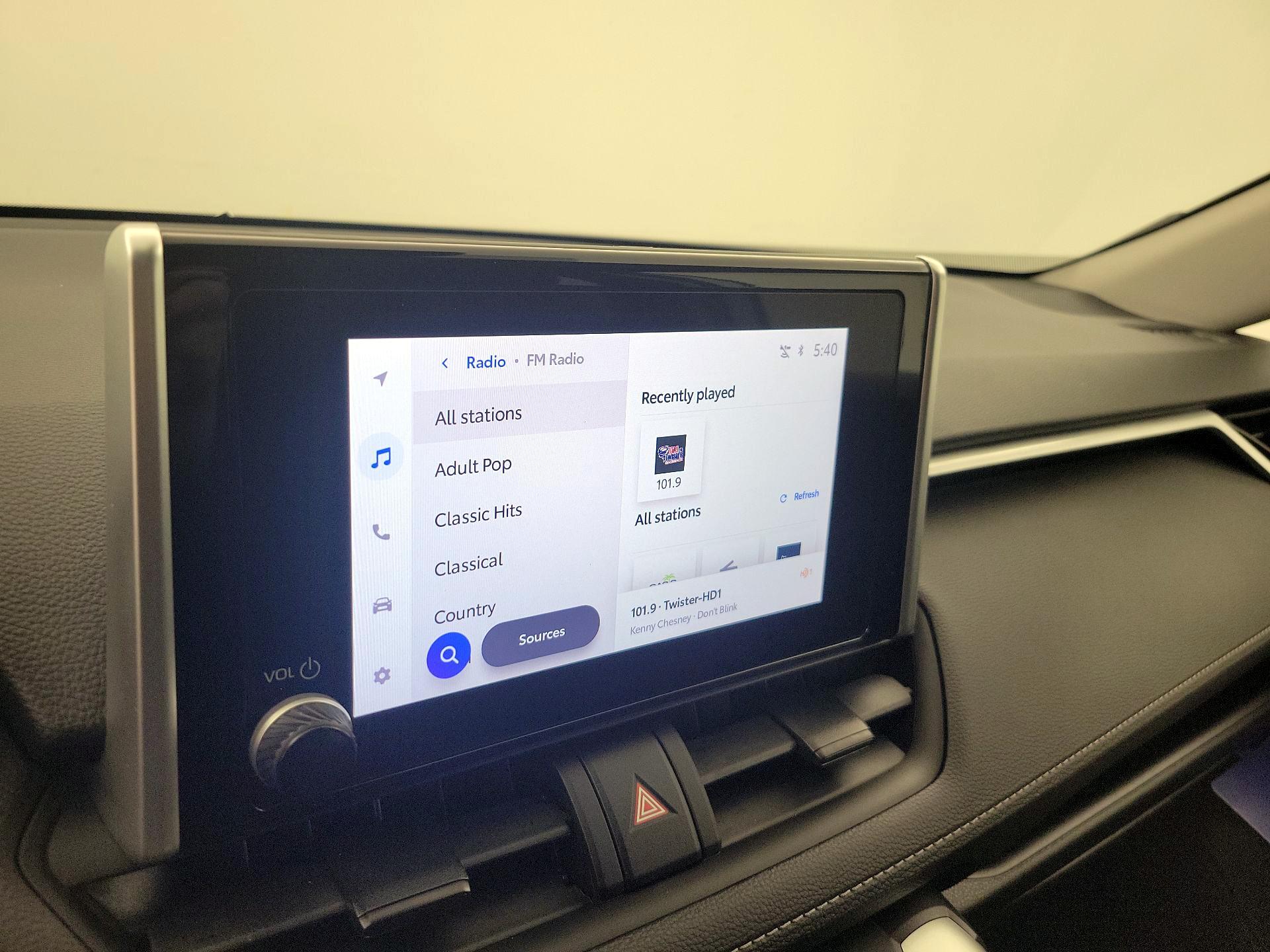 Thumbnail: 2023 Toyota RAV4 - 15