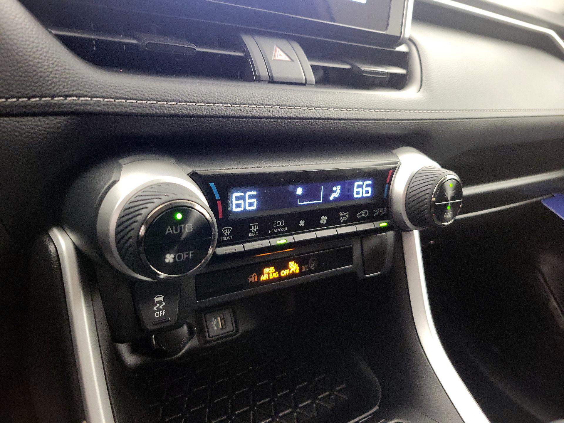 Thumbnail: 2023 Toyota RAV4 - 16