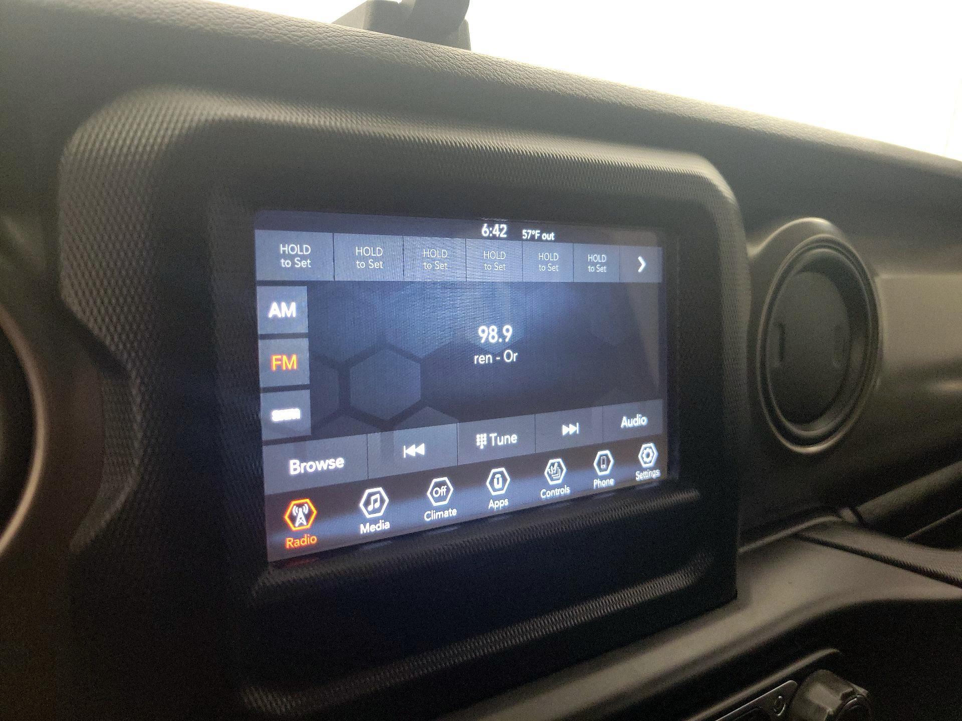 Thumbnail: 2021 Jeep Wrangler - 15