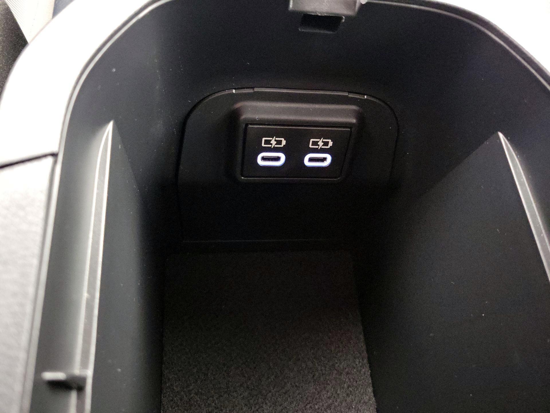 Thumbnail: 2024 Toyota RAV4 - 18