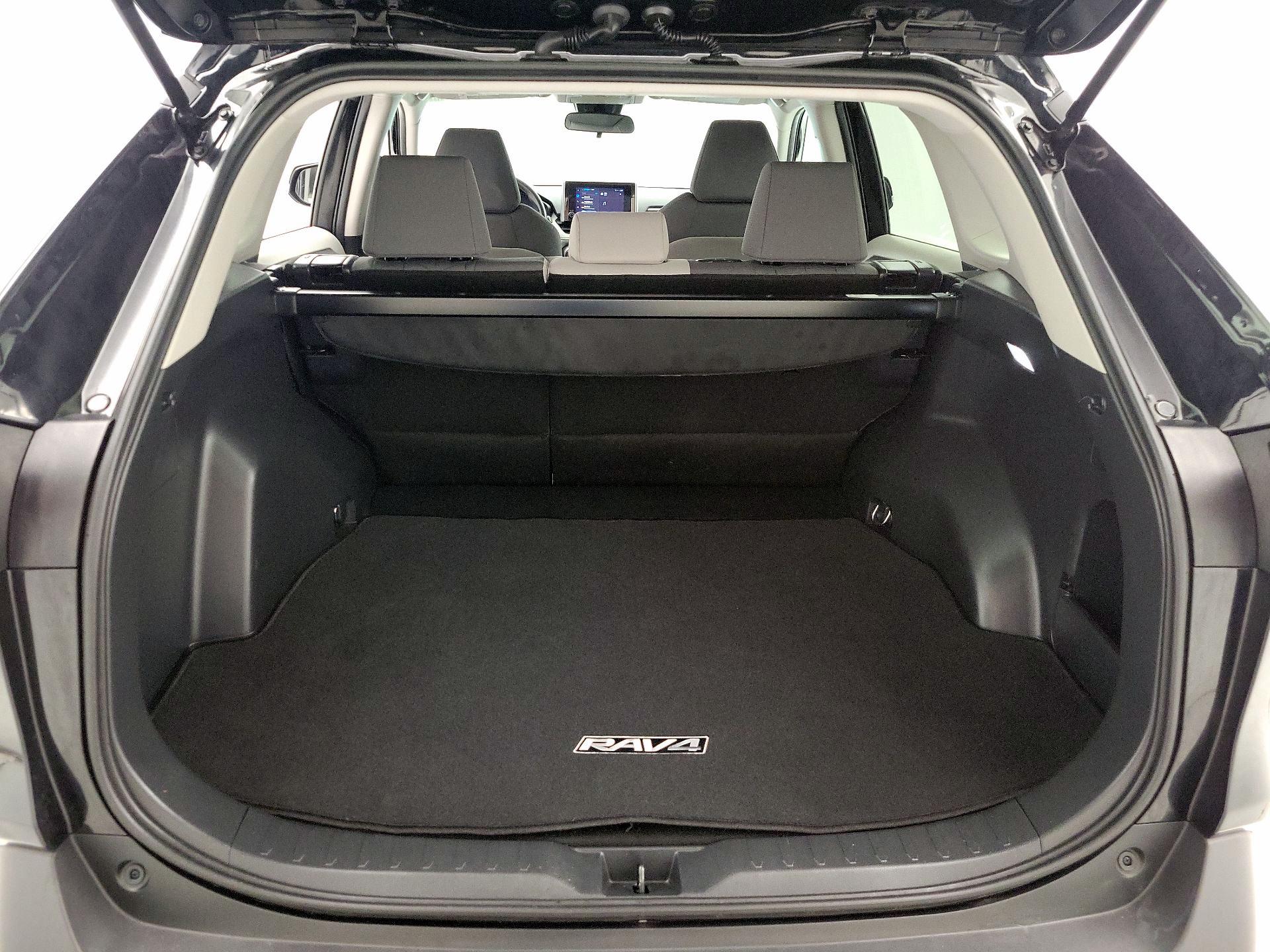 Thumbnail: 2024 Toyota RAV4 - 20