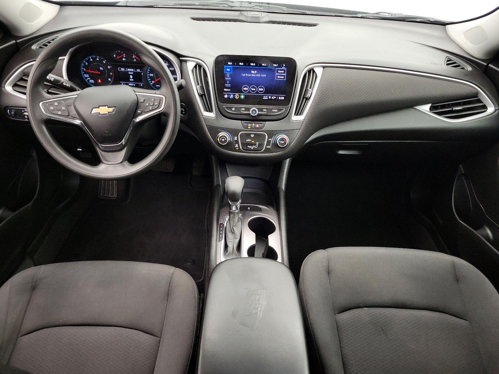 Thumbnail: 2021 Chevrolet Malibu - 9