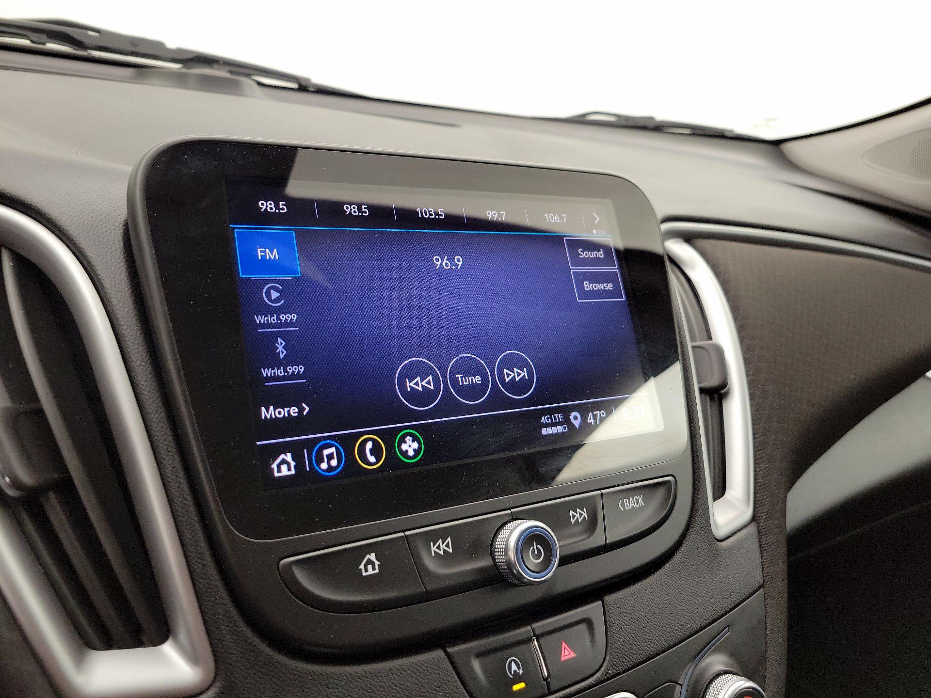 Thumbnail: 2021 Chevrolet Malibu - 15