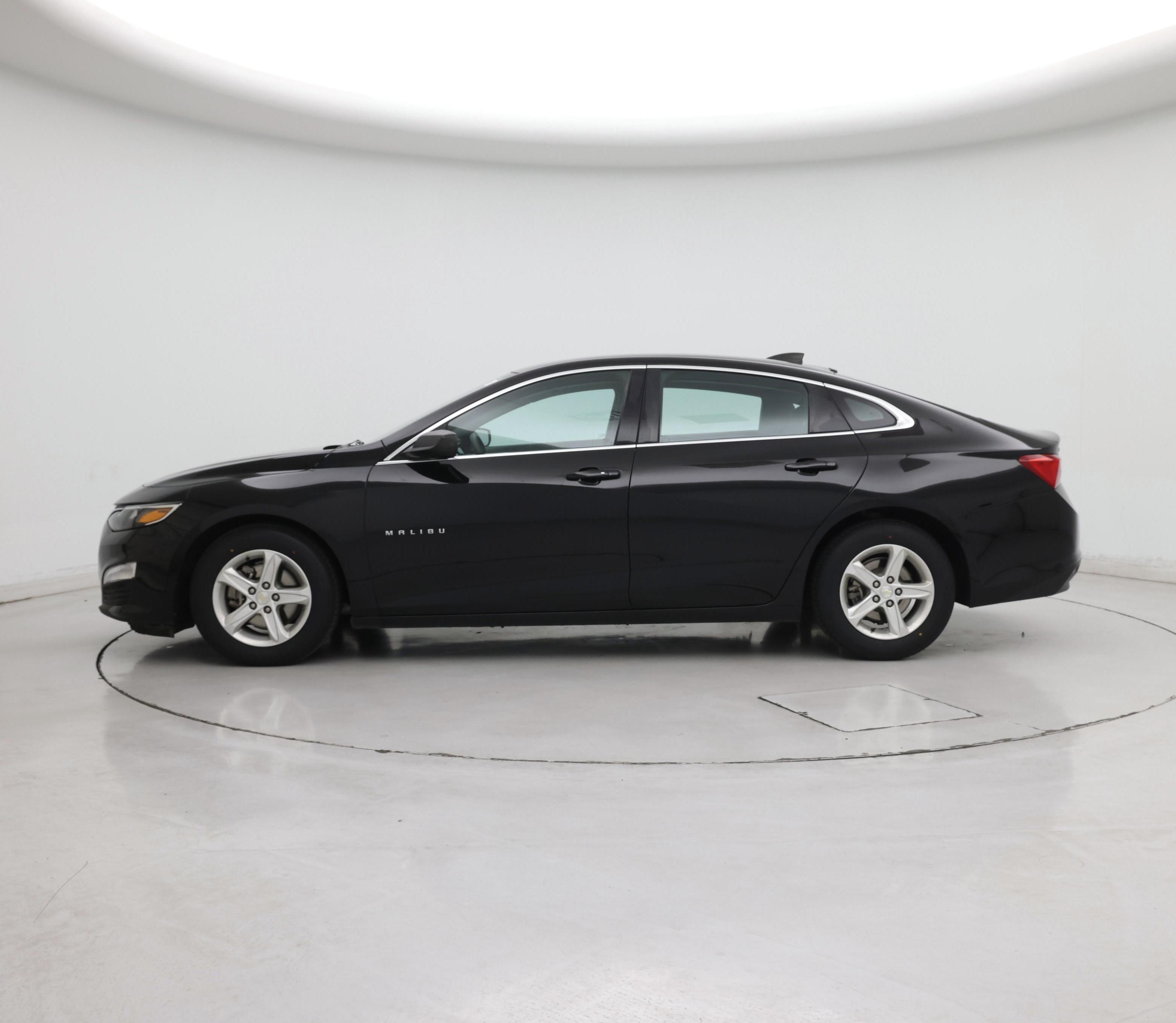 Thumbnail: 2021 Chevrolet Malibu - 3