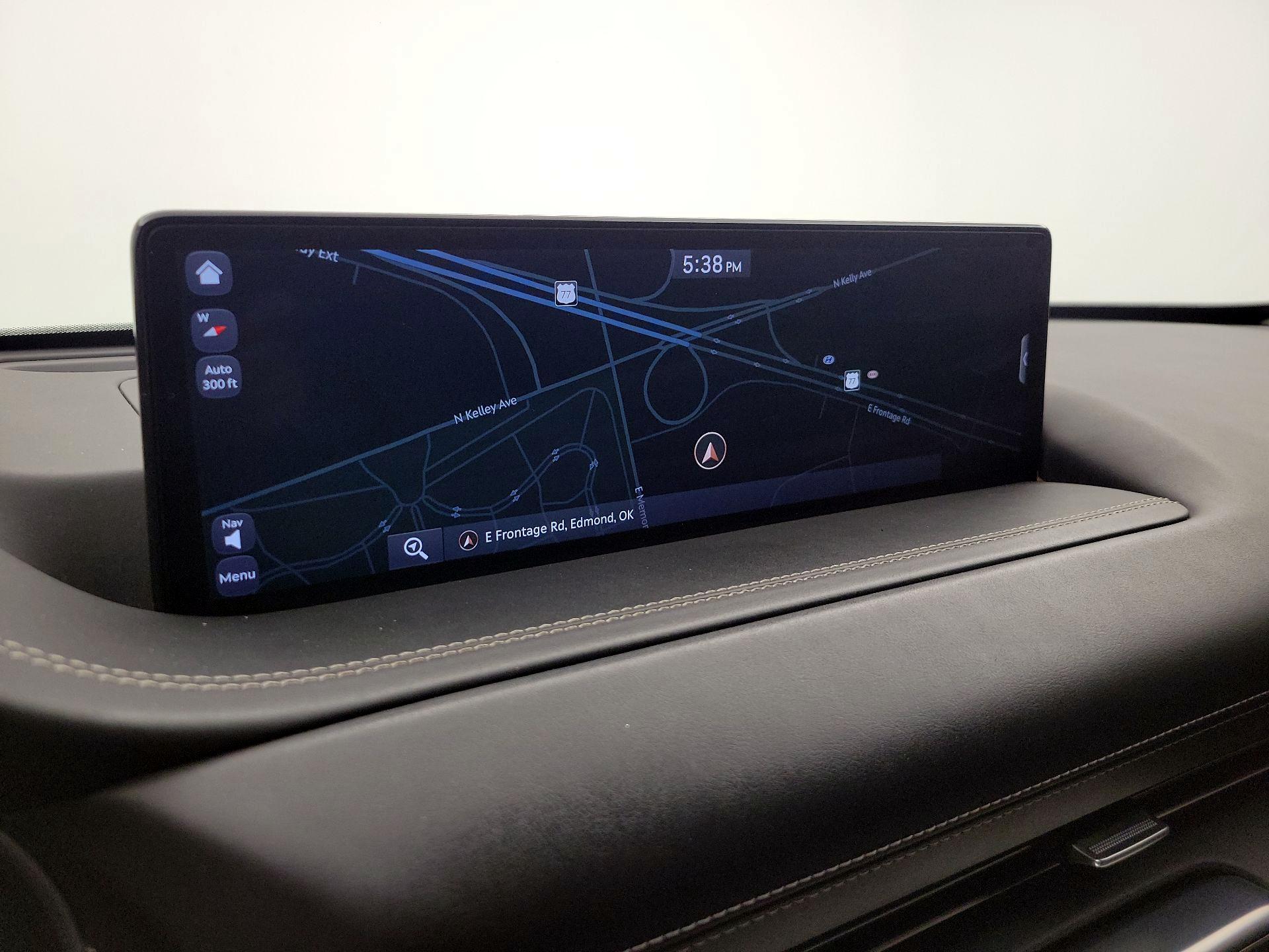 Thumbnail: 2021 Genesis GV80 - 14