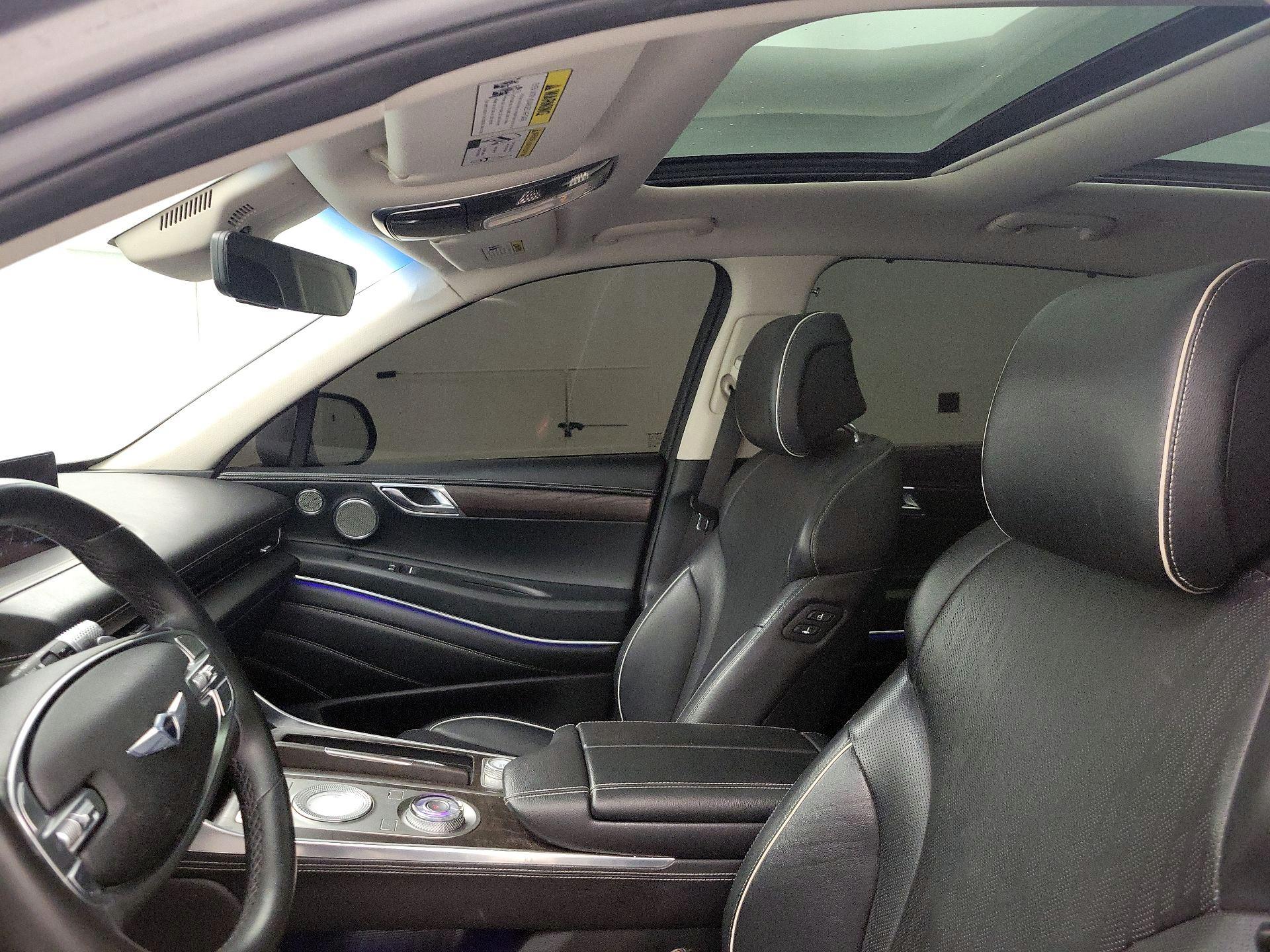 Thumbnail: 2021 Genesis GV80 - 20