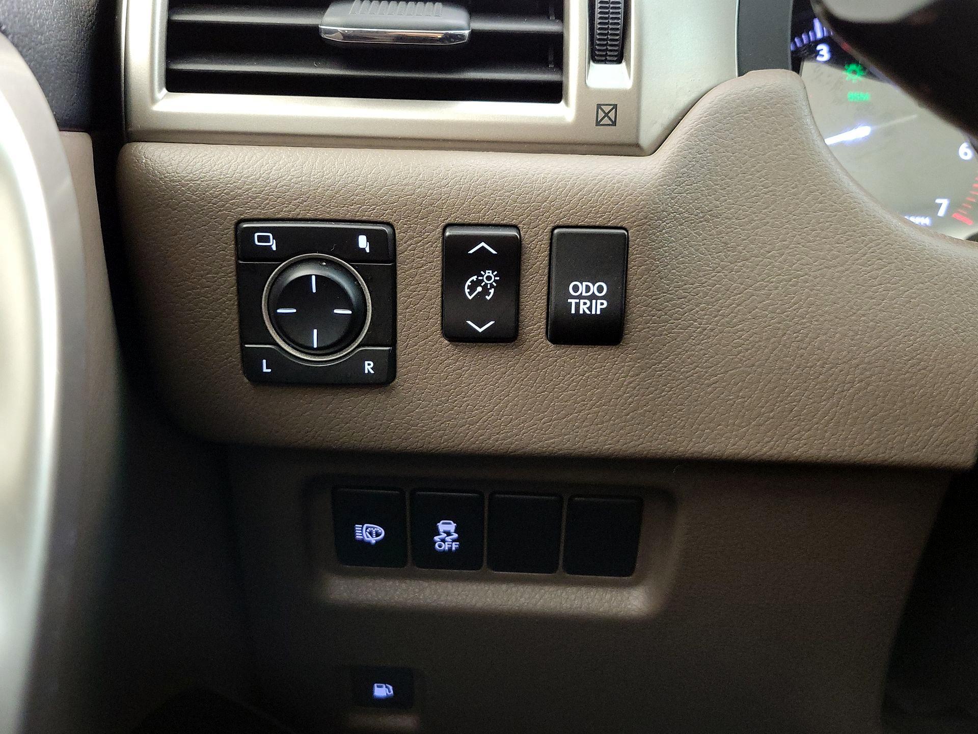 Thumbnail: 2015 Lexus GX - 13