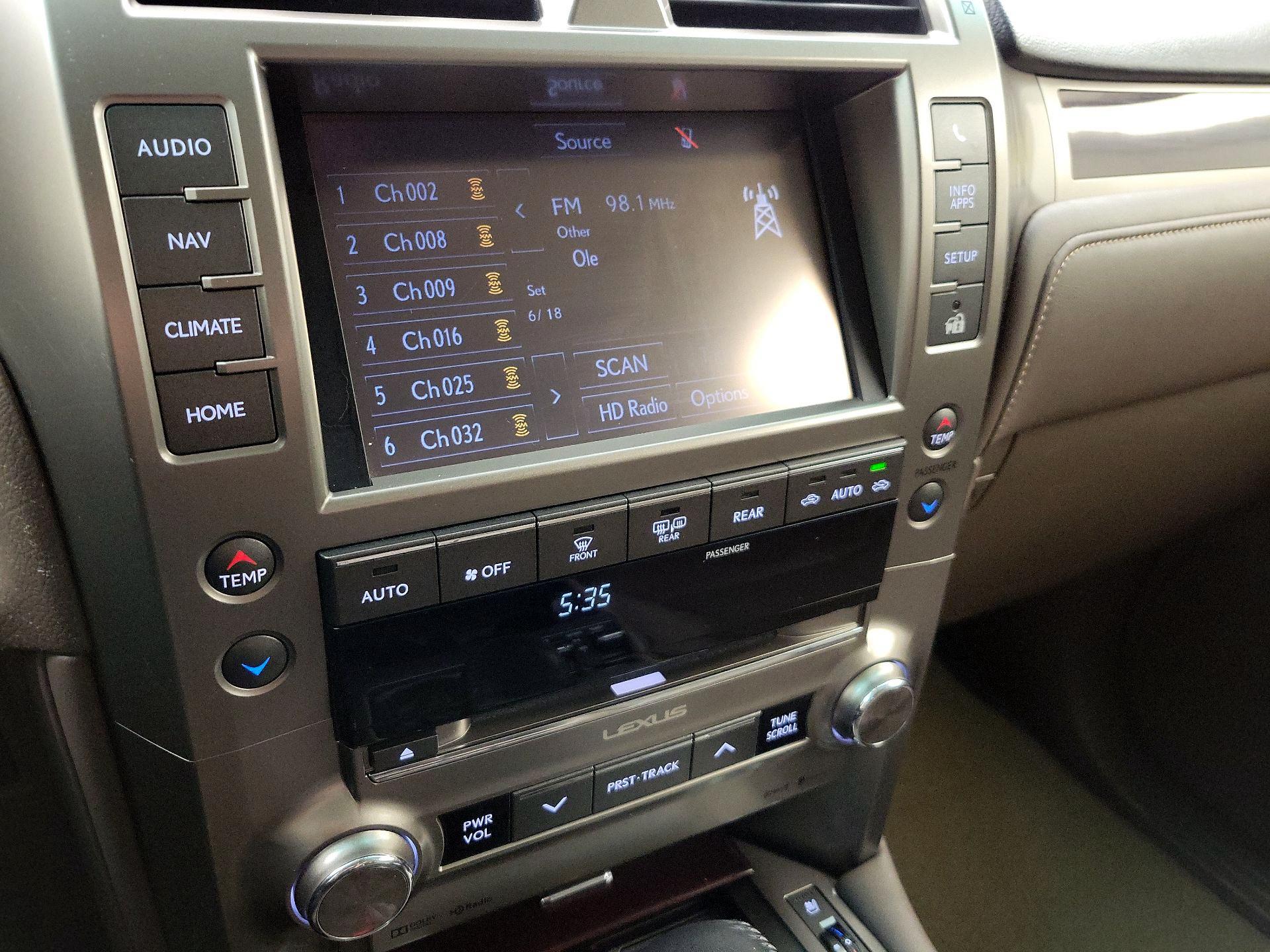 Thumbnail: 2015 Lexus GX - 16