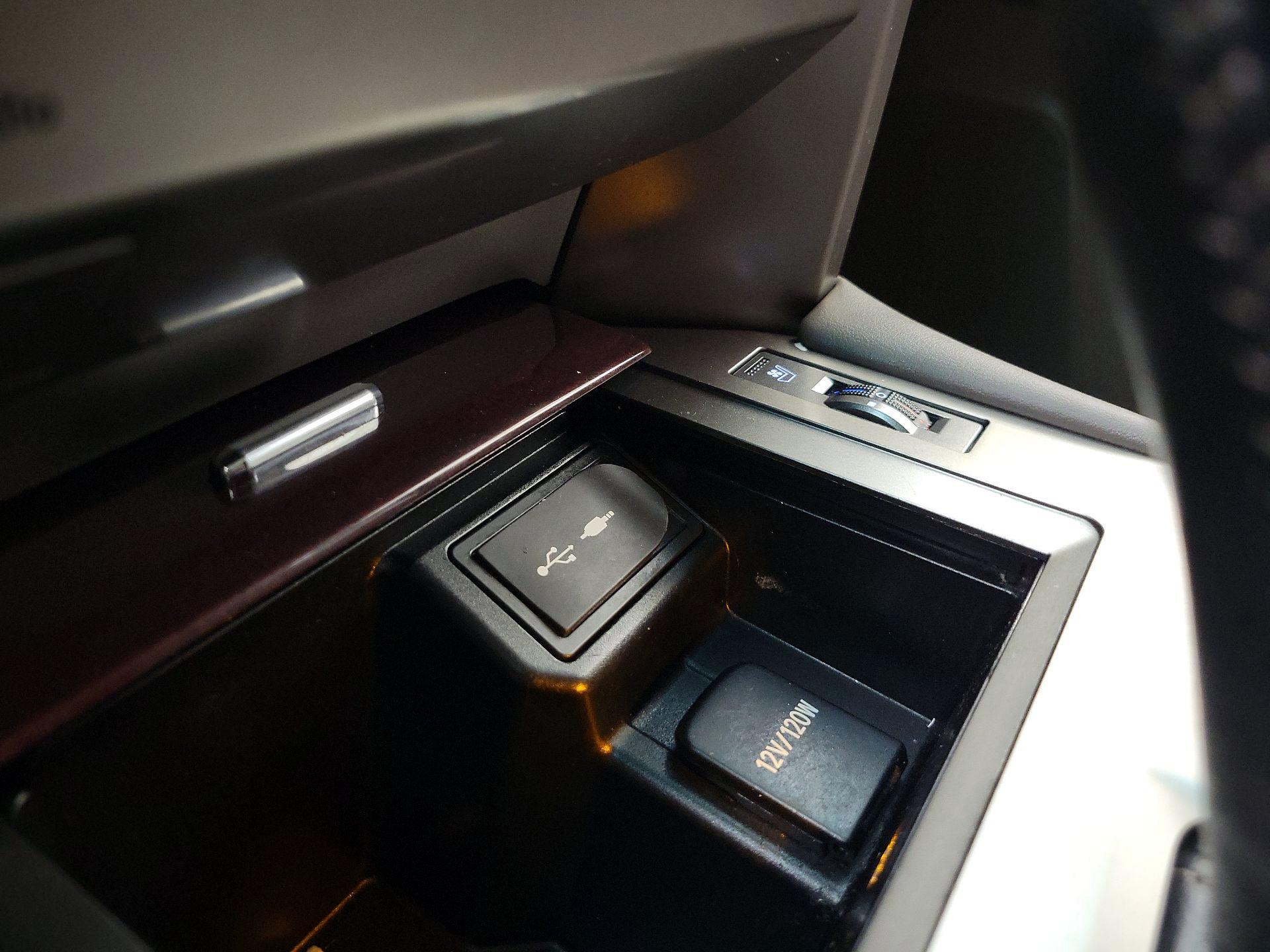 Thumbnail: 2015 Lexus GX - 19