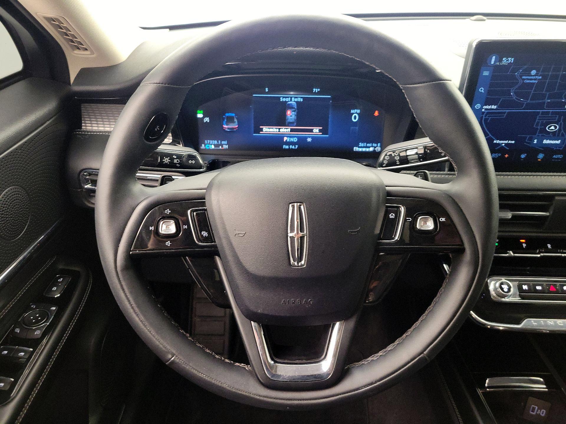 Thumbnail: 2023 Lincoln Corsair - 10