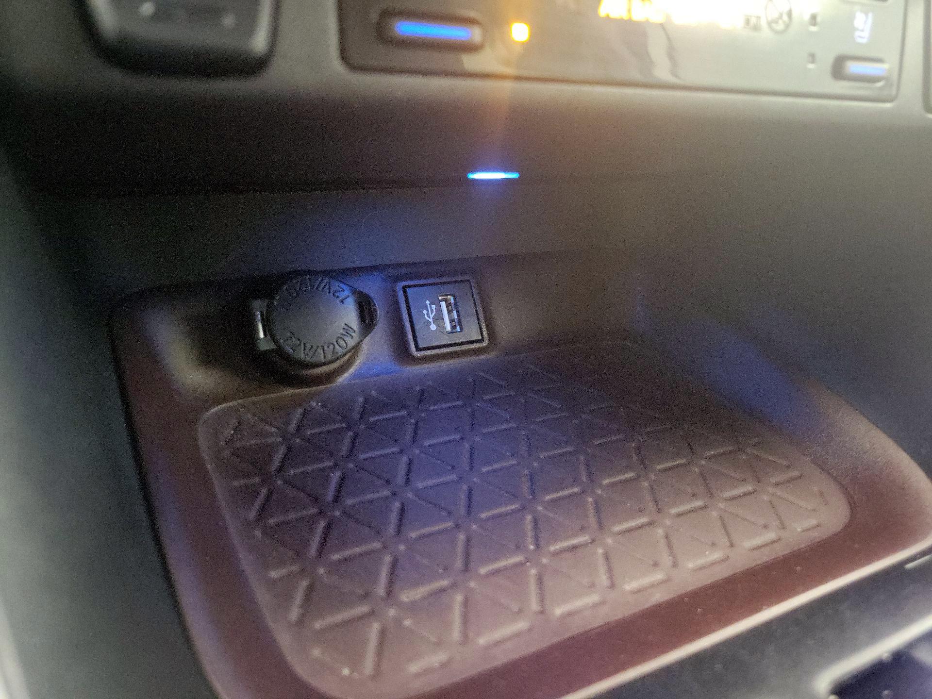 Thumbnail: 2023 Toyota RAV4 - 18