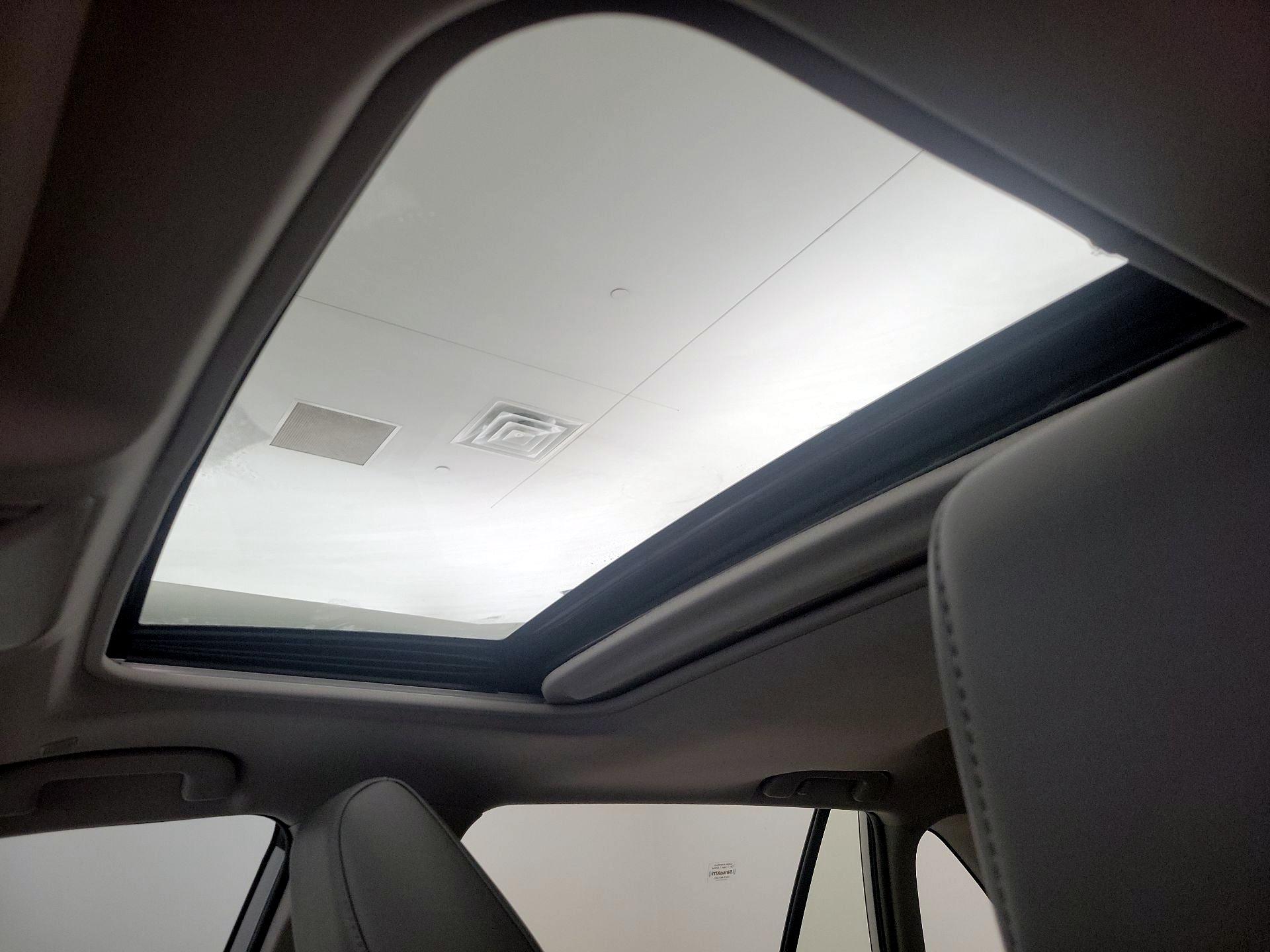 Thumbnail: 2023 Toyota RAV4 - 19