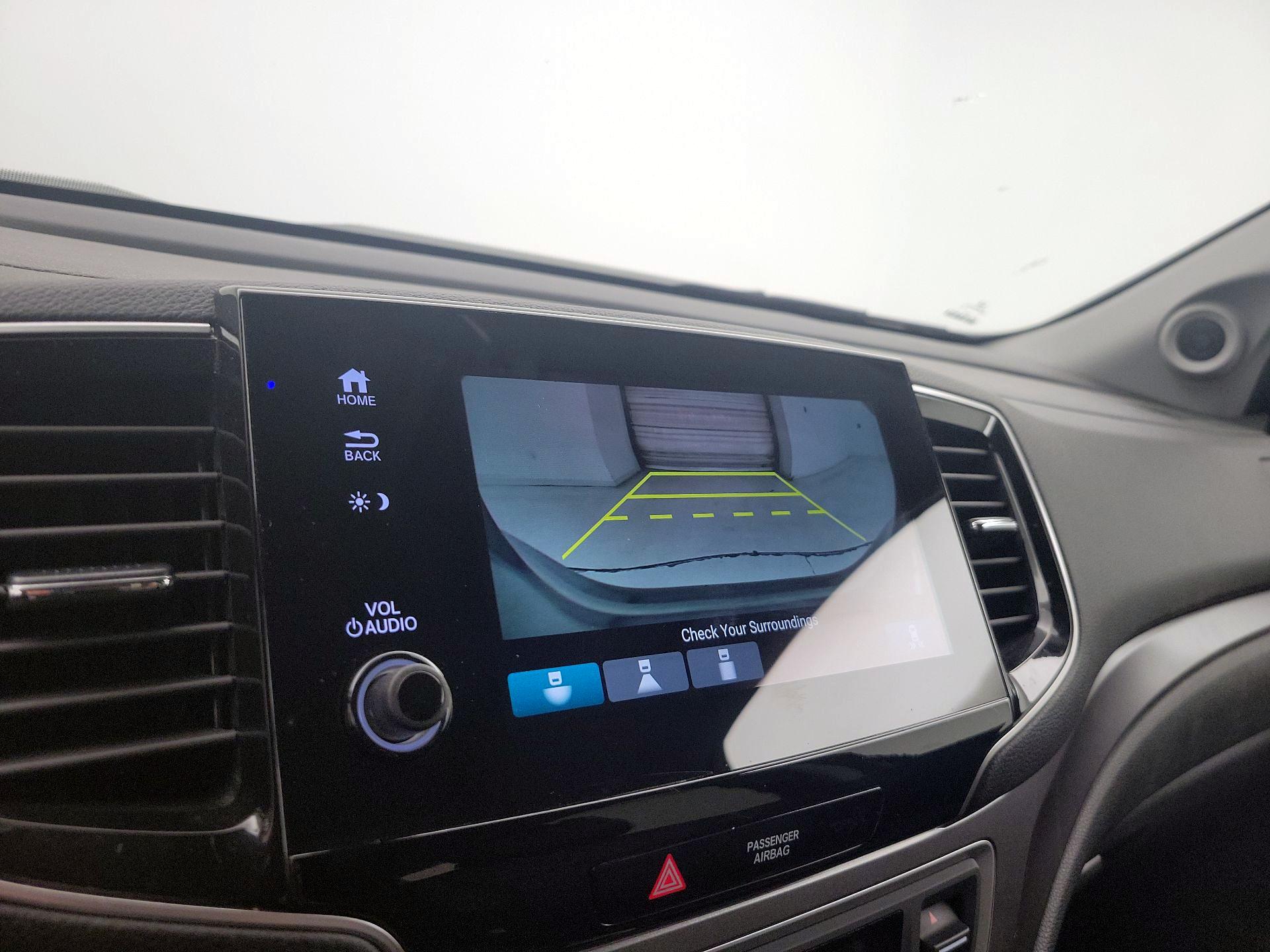 Thumbnail: 2019 Honda Pilot - 14