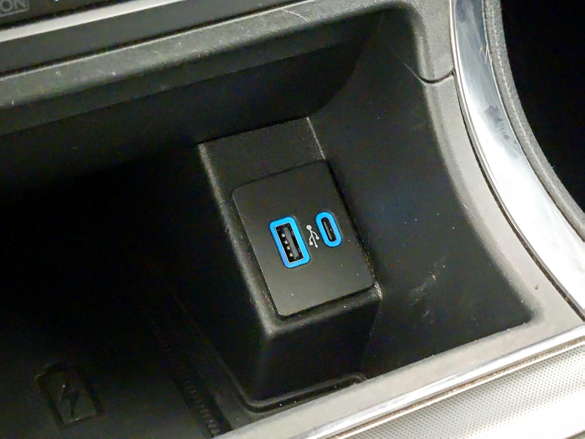 Thumbnail: 2024 Ford Edge - 18