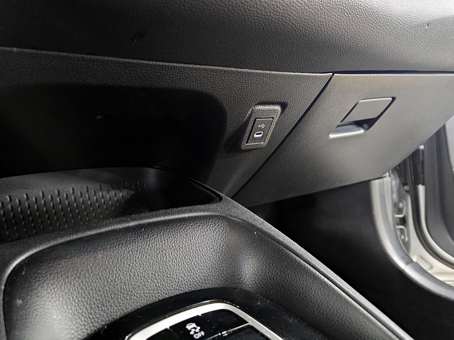 Thumbnail: 2024 Toyota Corolla - 18