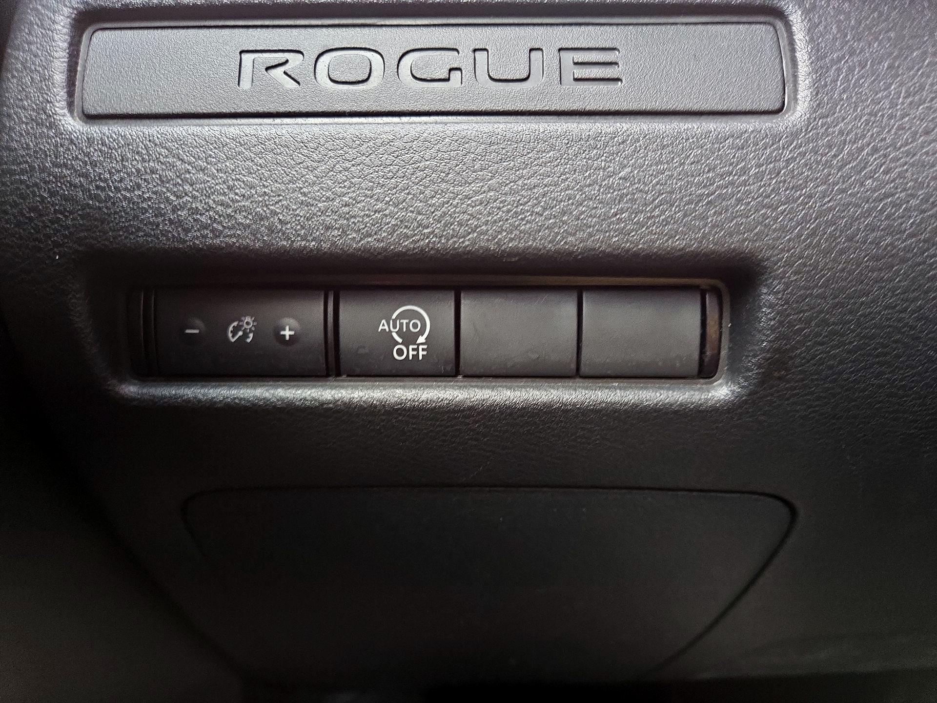 Thumbnail: 2023 Nissan Rogue - 13