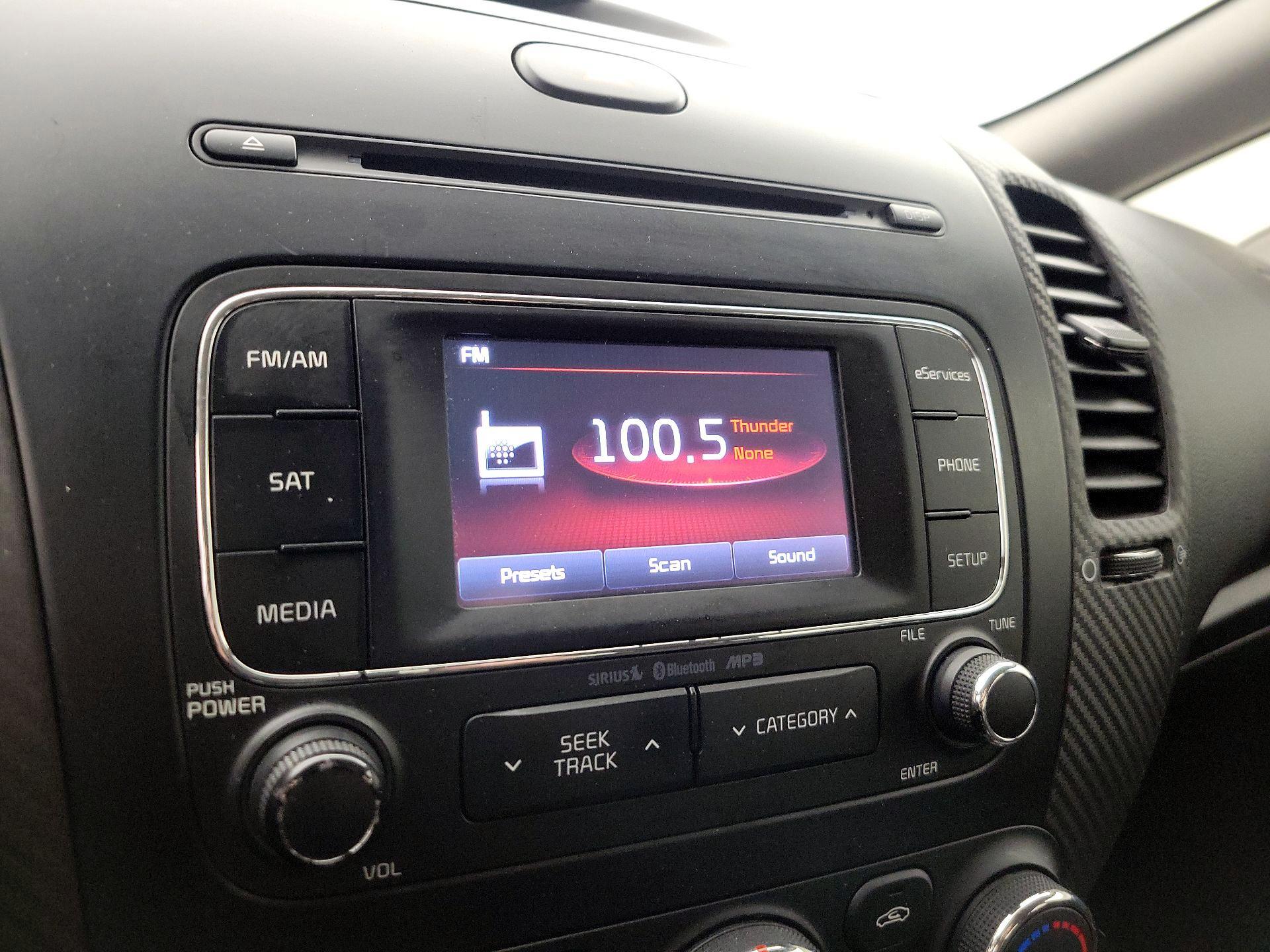 Thumbnail: 2014 Kia Forte - 15