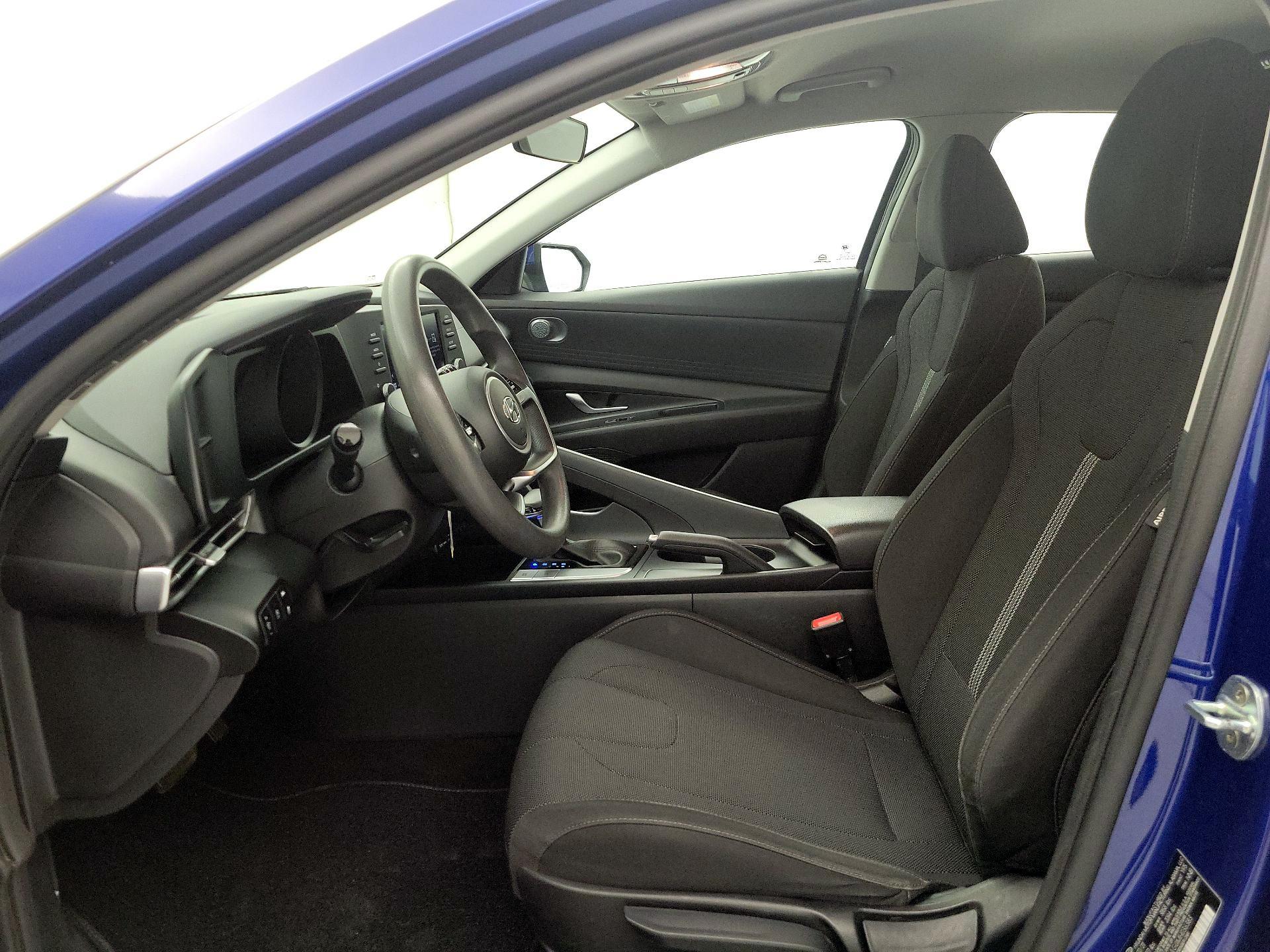 Thumbnail: 2021 Hyundai Elantra - 11