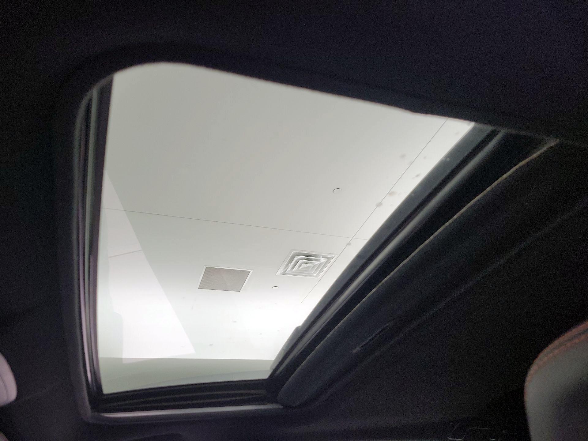 Thumbnail: 2017 Toyota RAV4 - 19