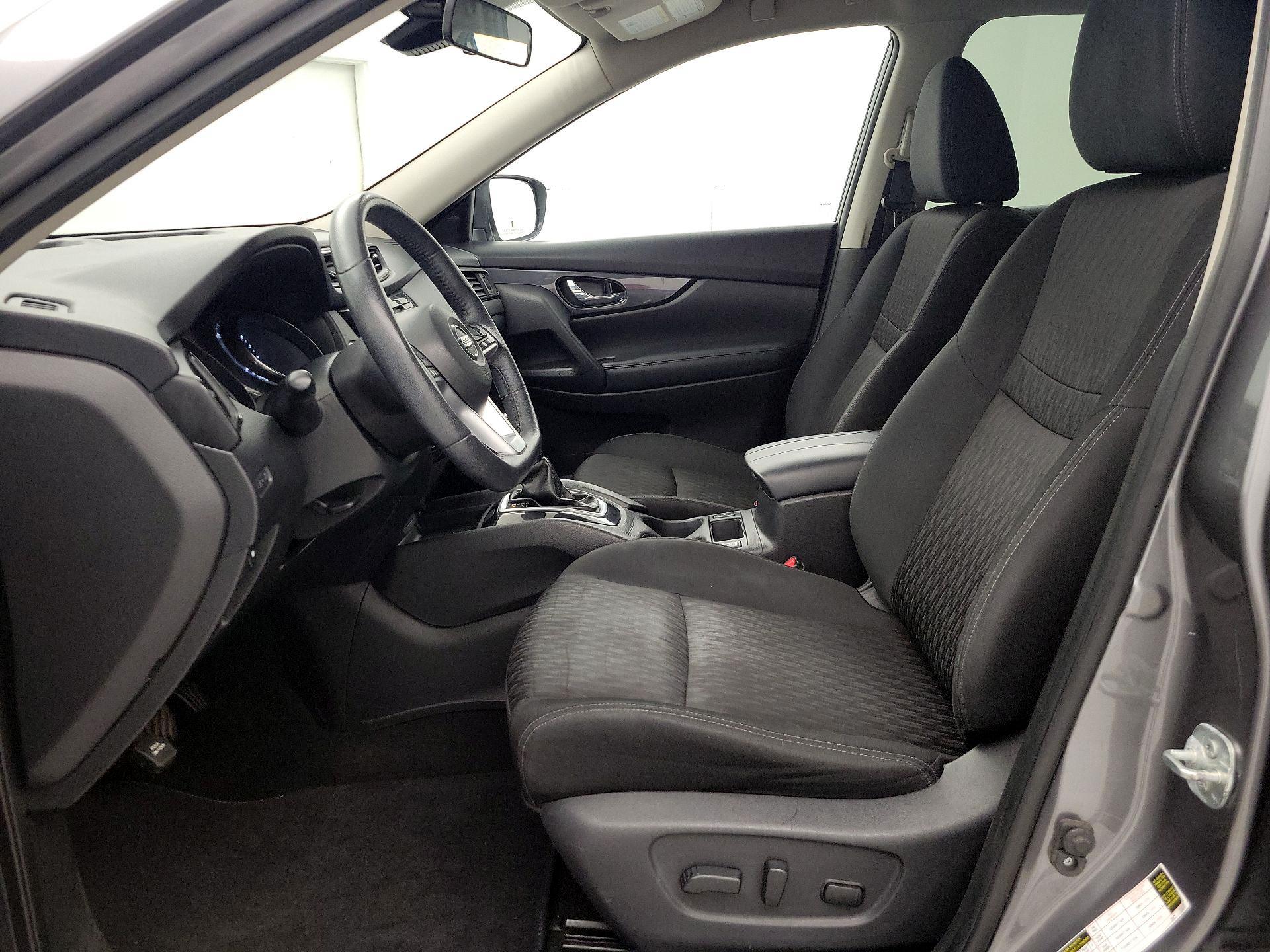 Thumbnail: 2019 Nissan Rogue - 11