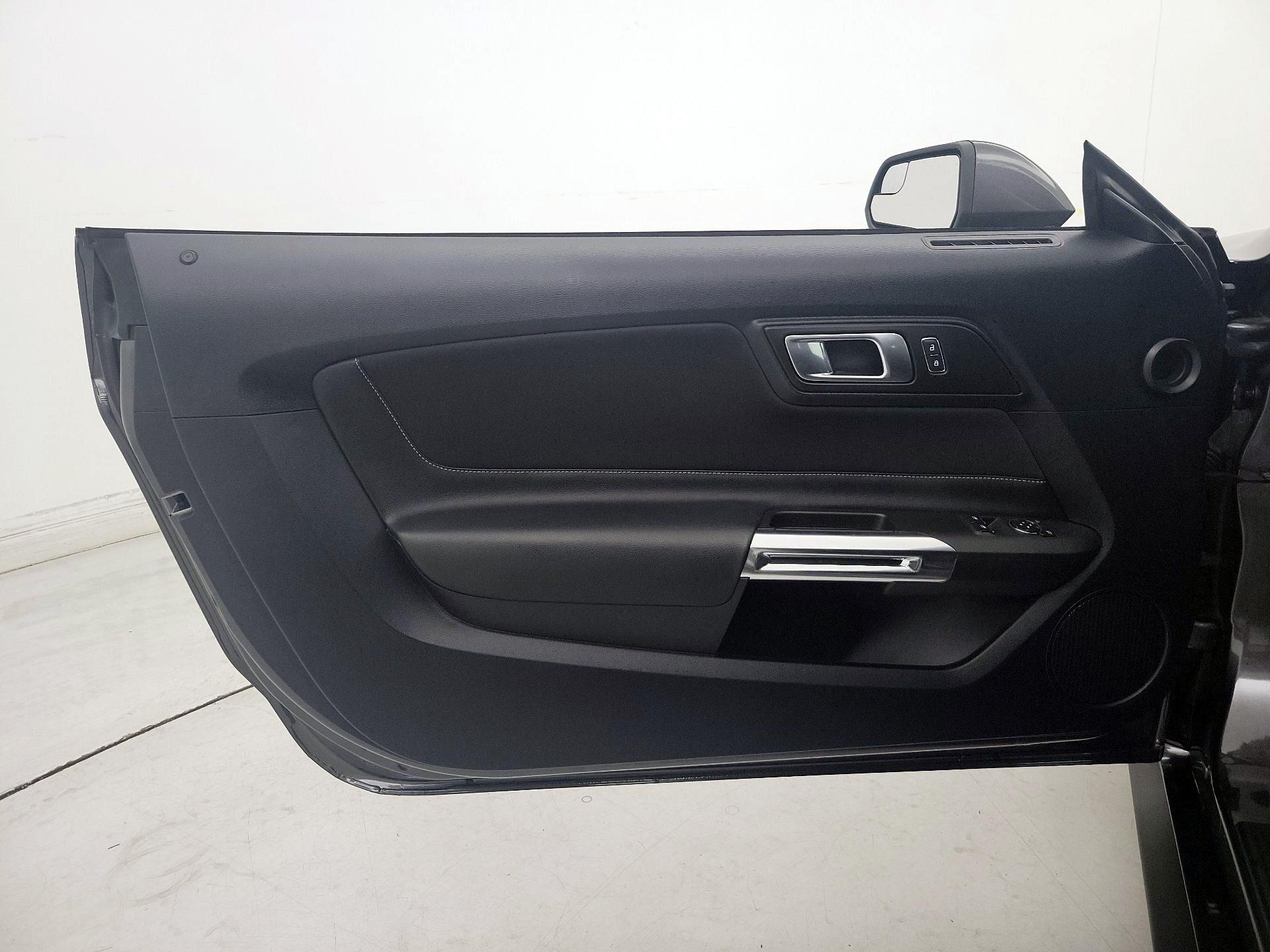 Thumbnail: 2020 Ford Mustang - 12