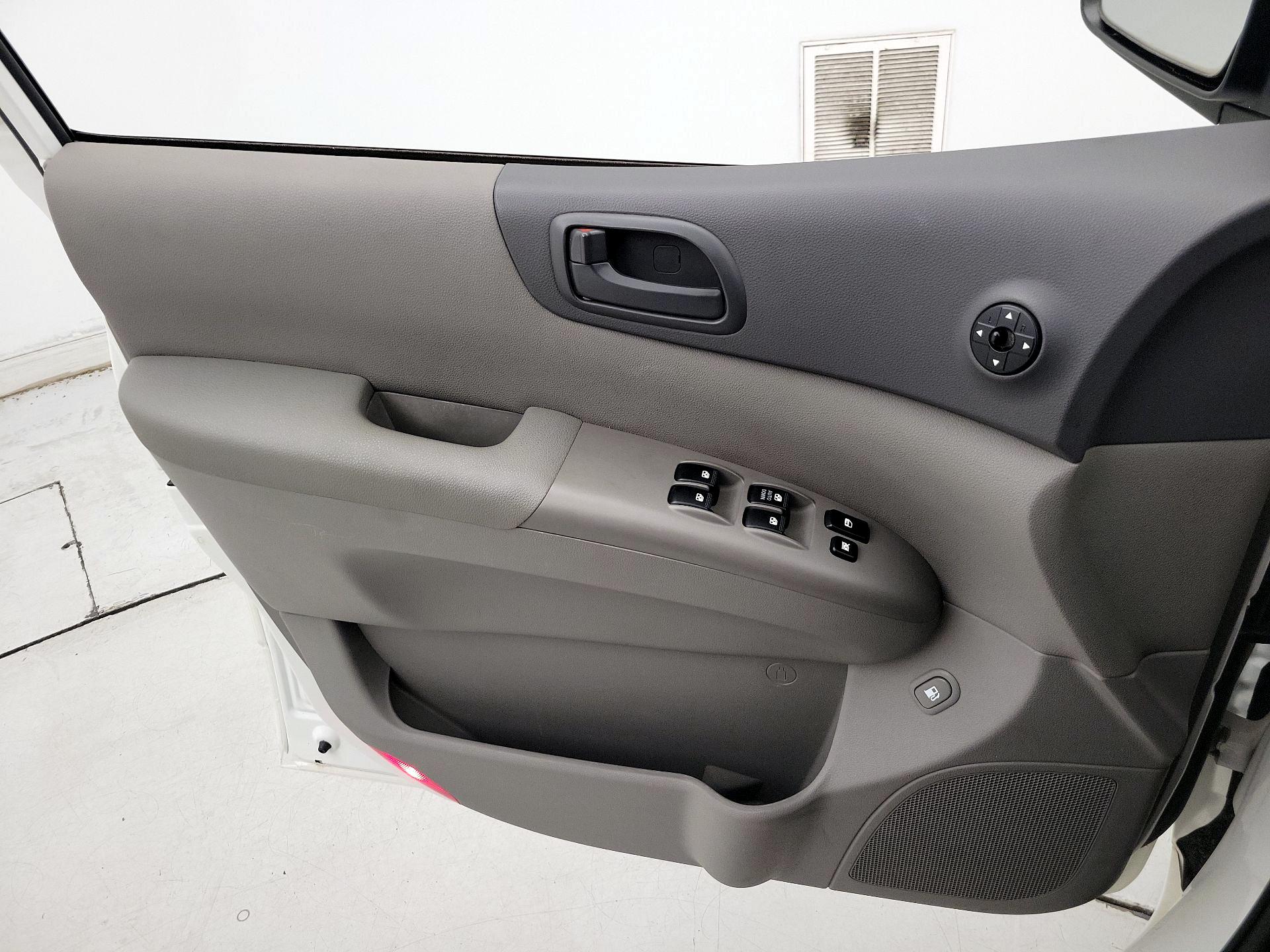 Thumbnail: 2014 Kia Sedona - 12