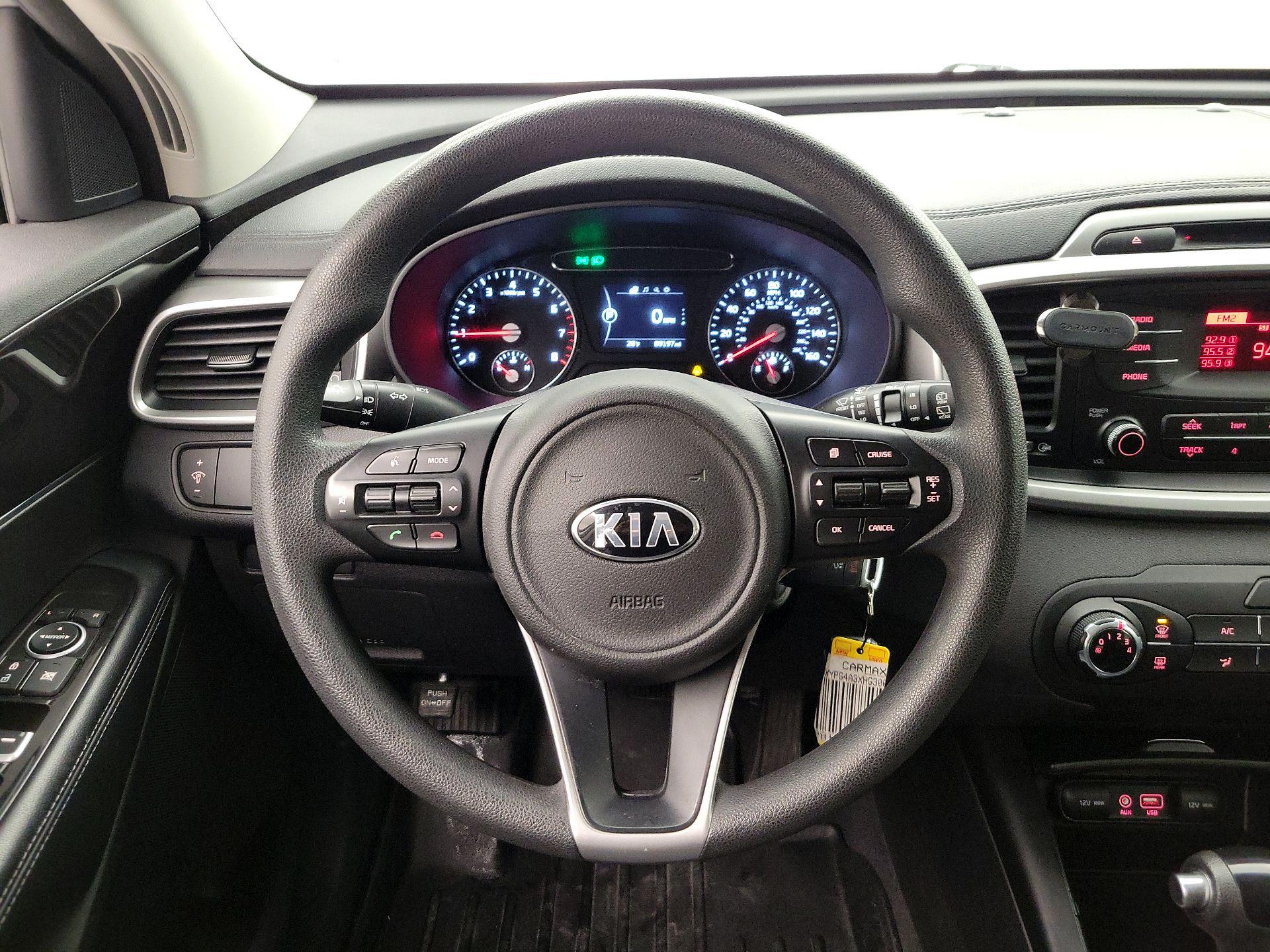 Thumbnail: 2017 Kia Sorento - 10