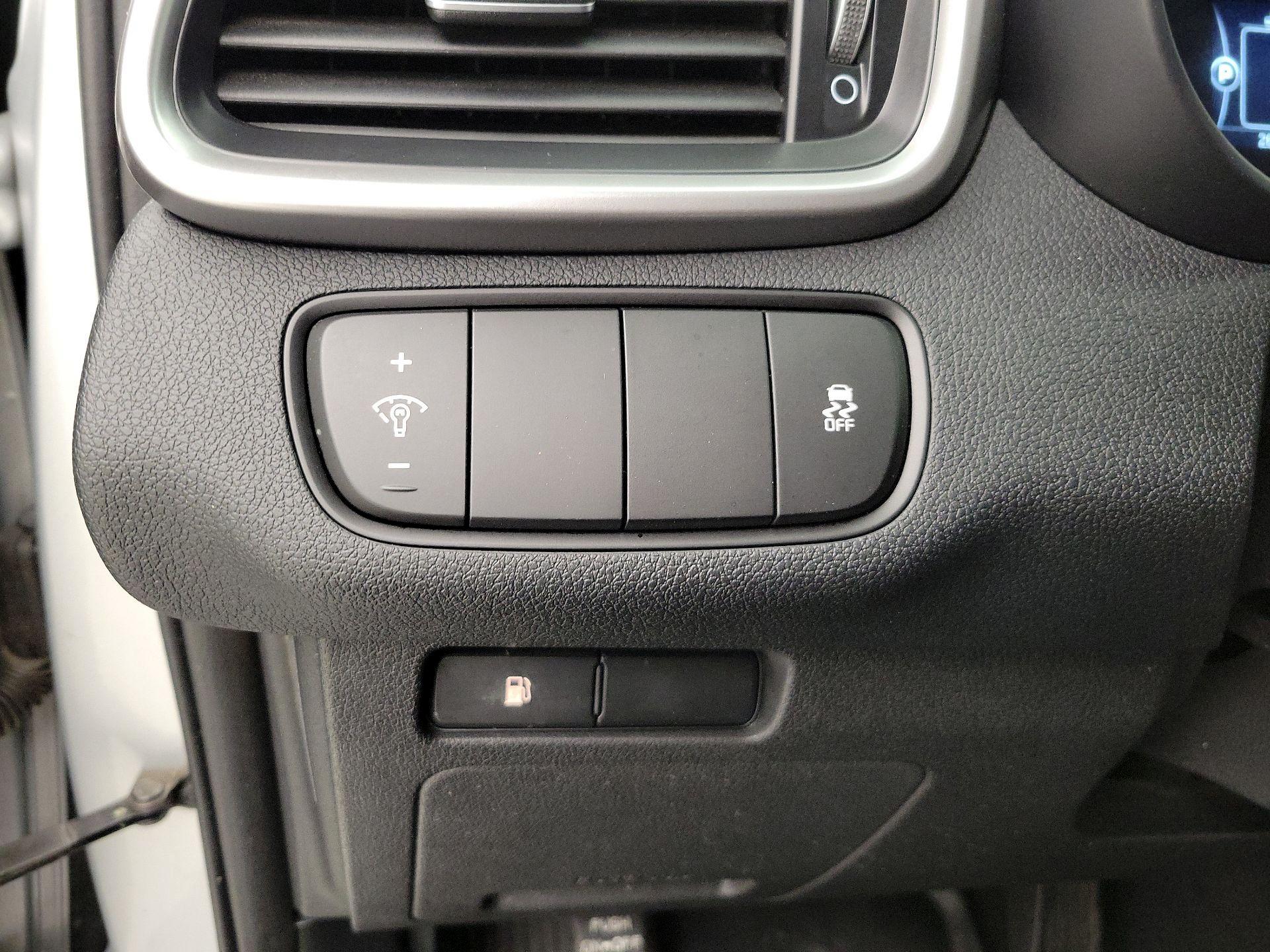 Thumbnail: 2017 Kia Sorento - 13