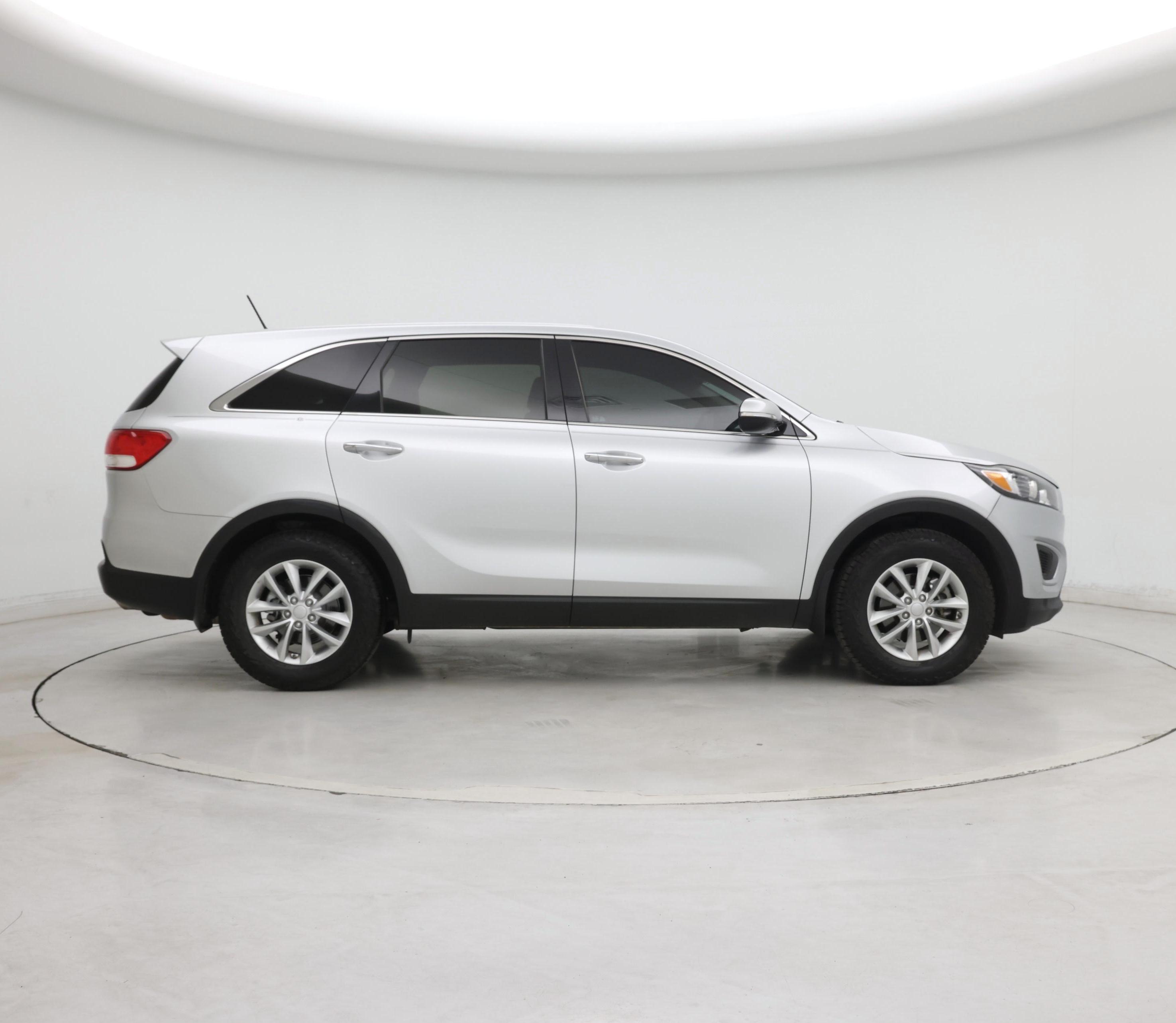 Thumbnail: 2017 Kia Sorento - 7