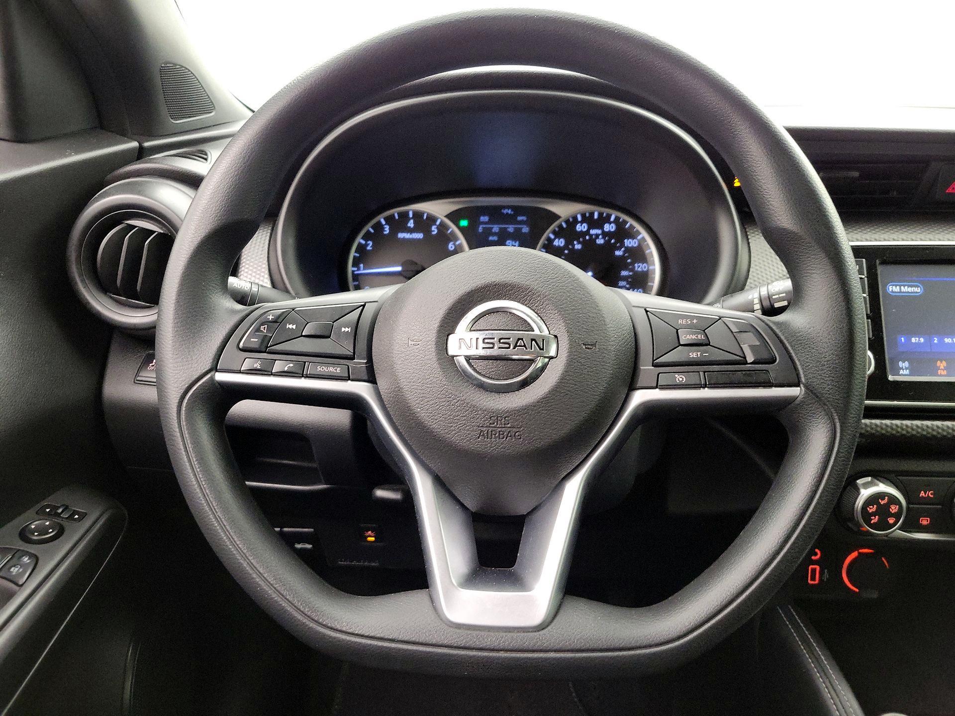 Thumbnail: 2019 Nissan Kicks - 10