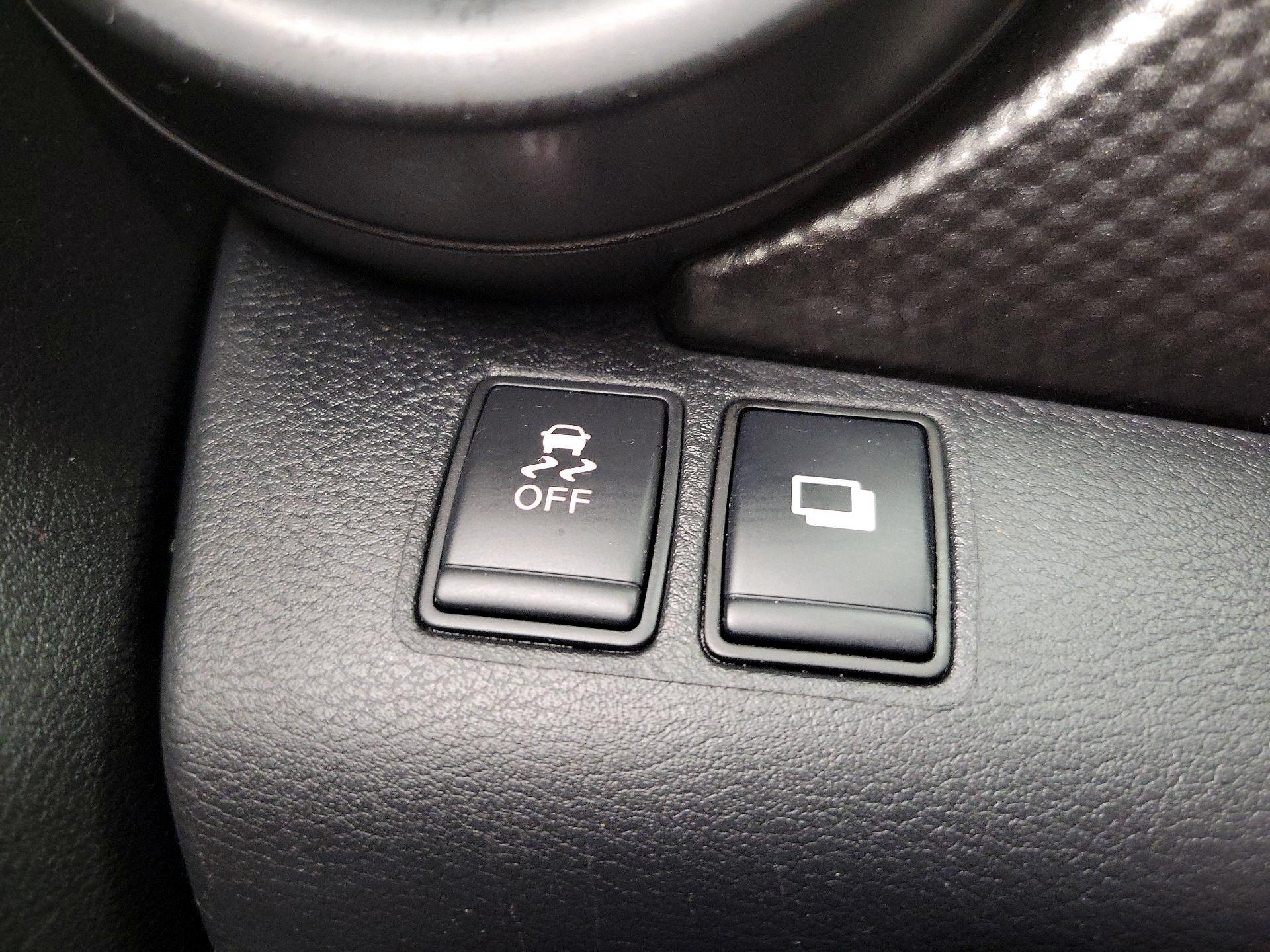 Thumbnail: 2019 Nissan Kicks - 13