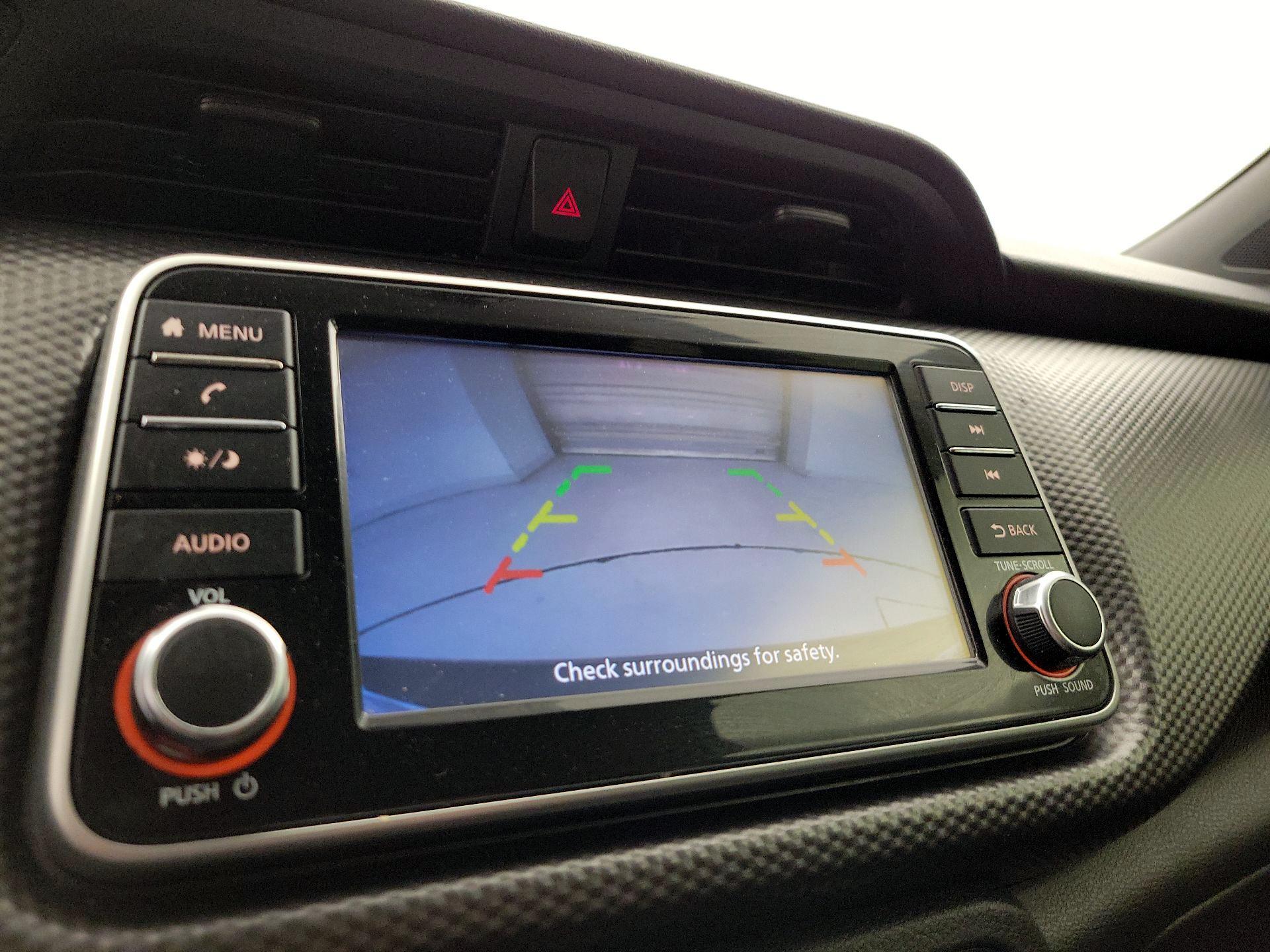 Thumbnail: 2019 Nissan Kicks - 14