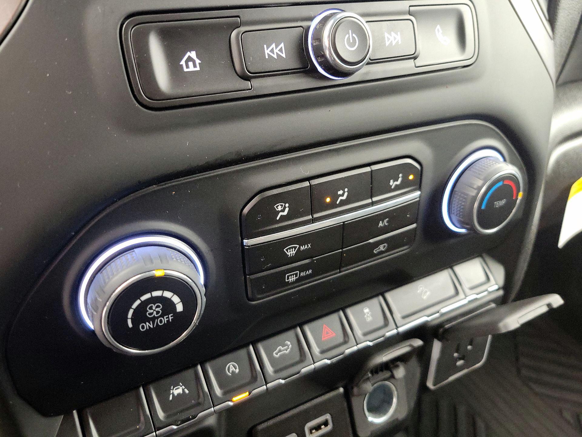 Thumbnail: 2024 Chevrolet Silverado 1500 - 16