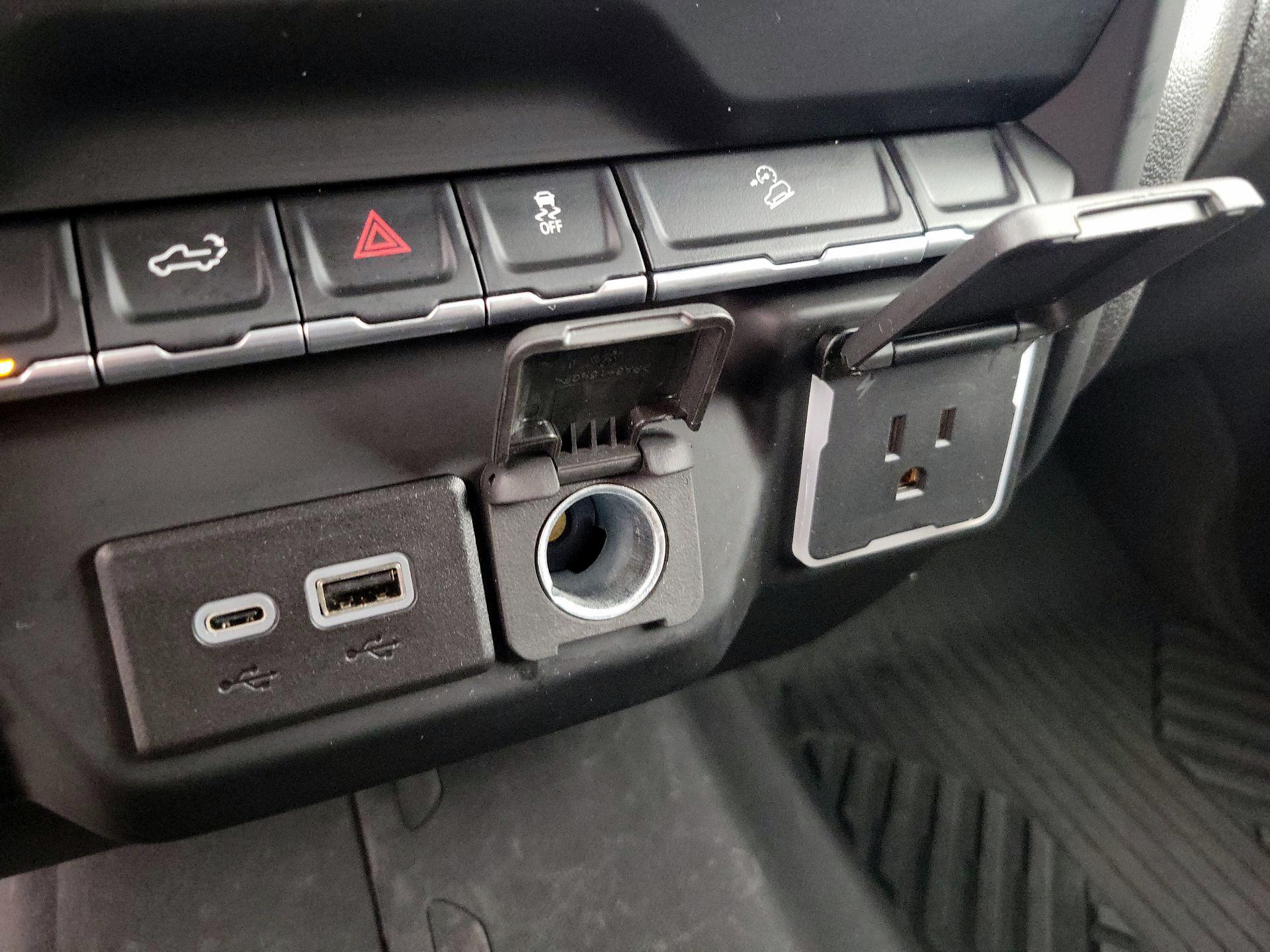 Thumbnail: 2024 Chevrolet Silverado 1500 - 18