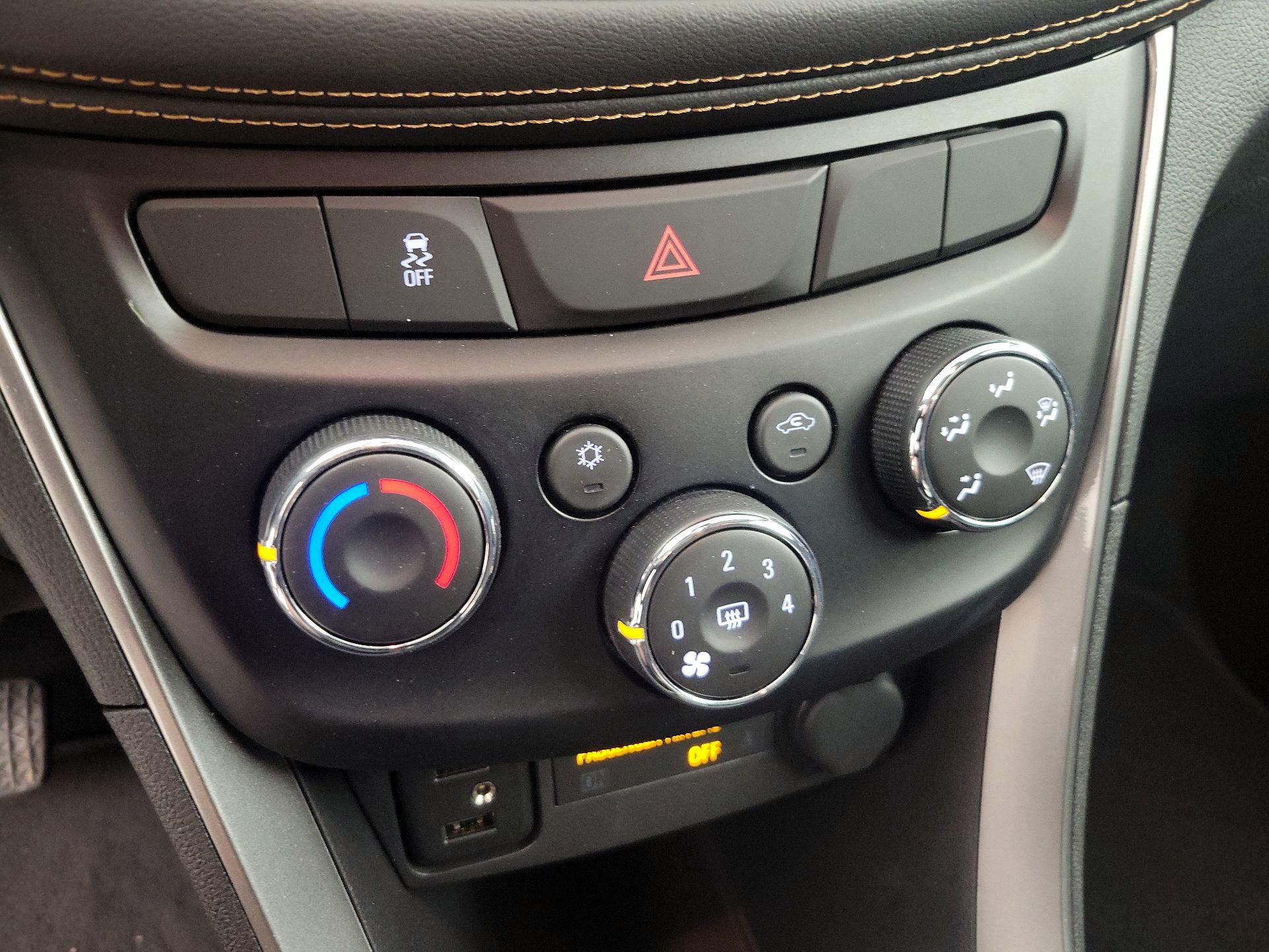 Thumbnail: 2020 Chevrolet Trax - 16