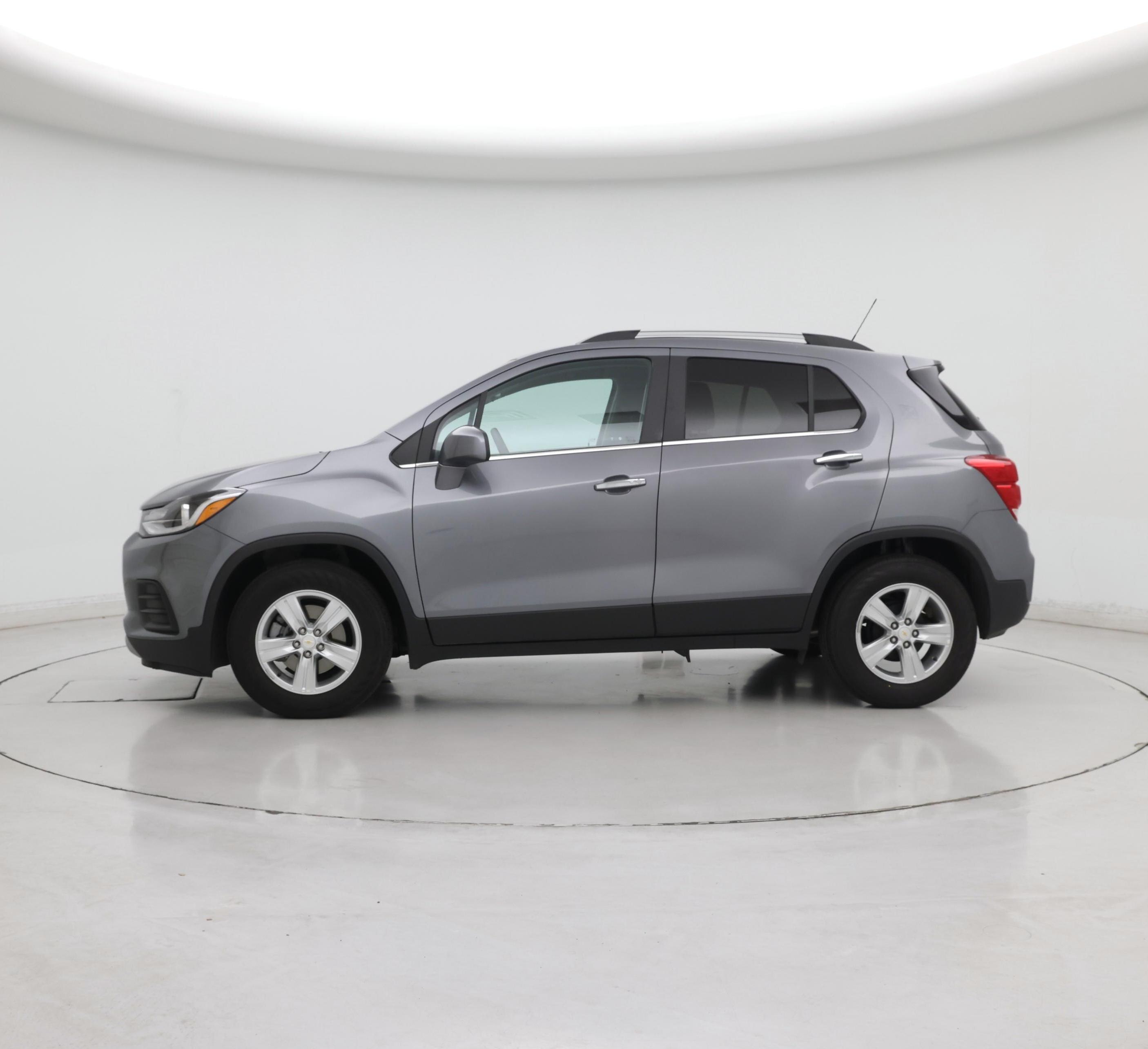 Thumbnail: 2020 Chevrolet Trax - 3