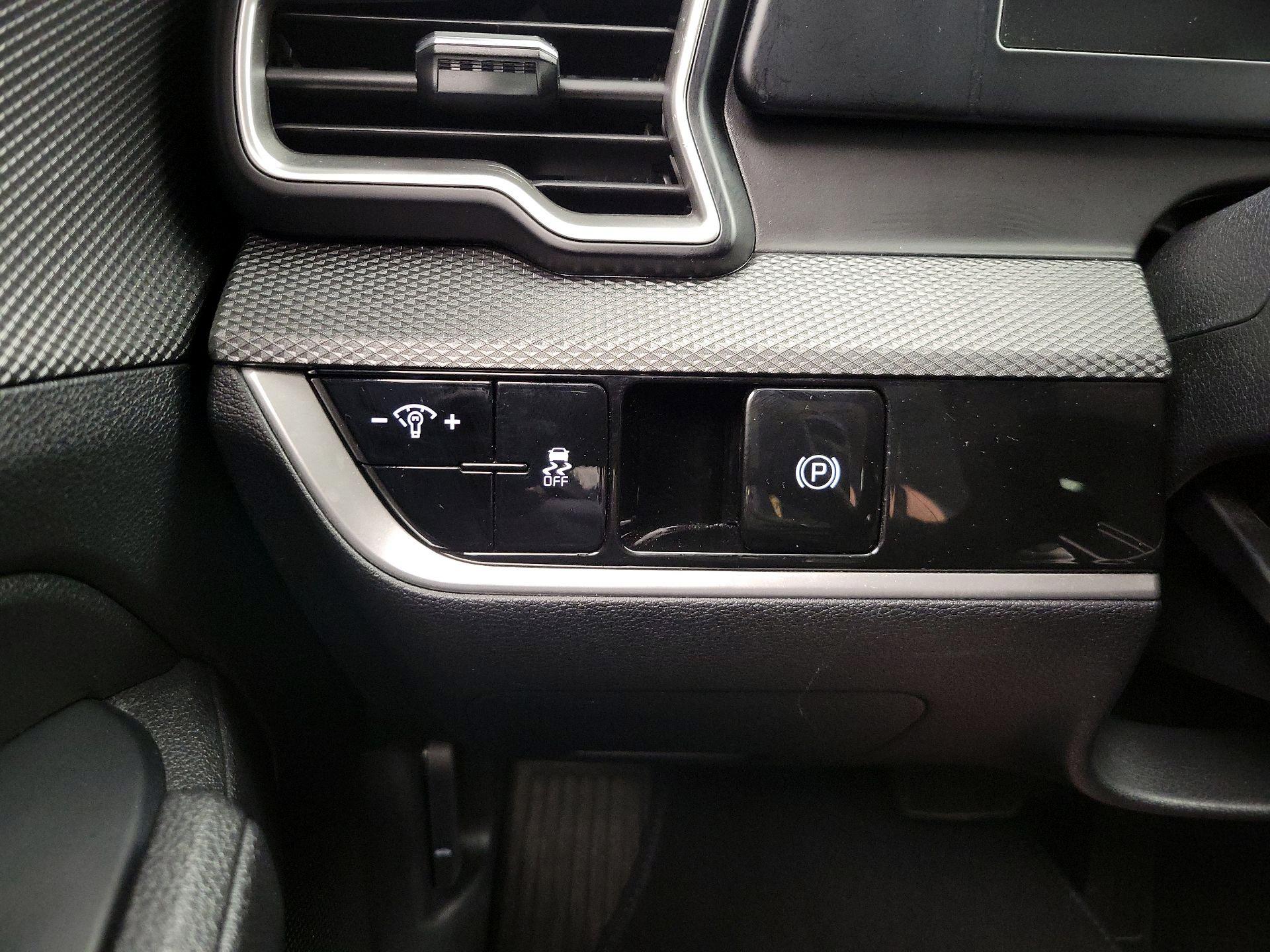 Thumbnail: 2024 Kia Sportage - 13