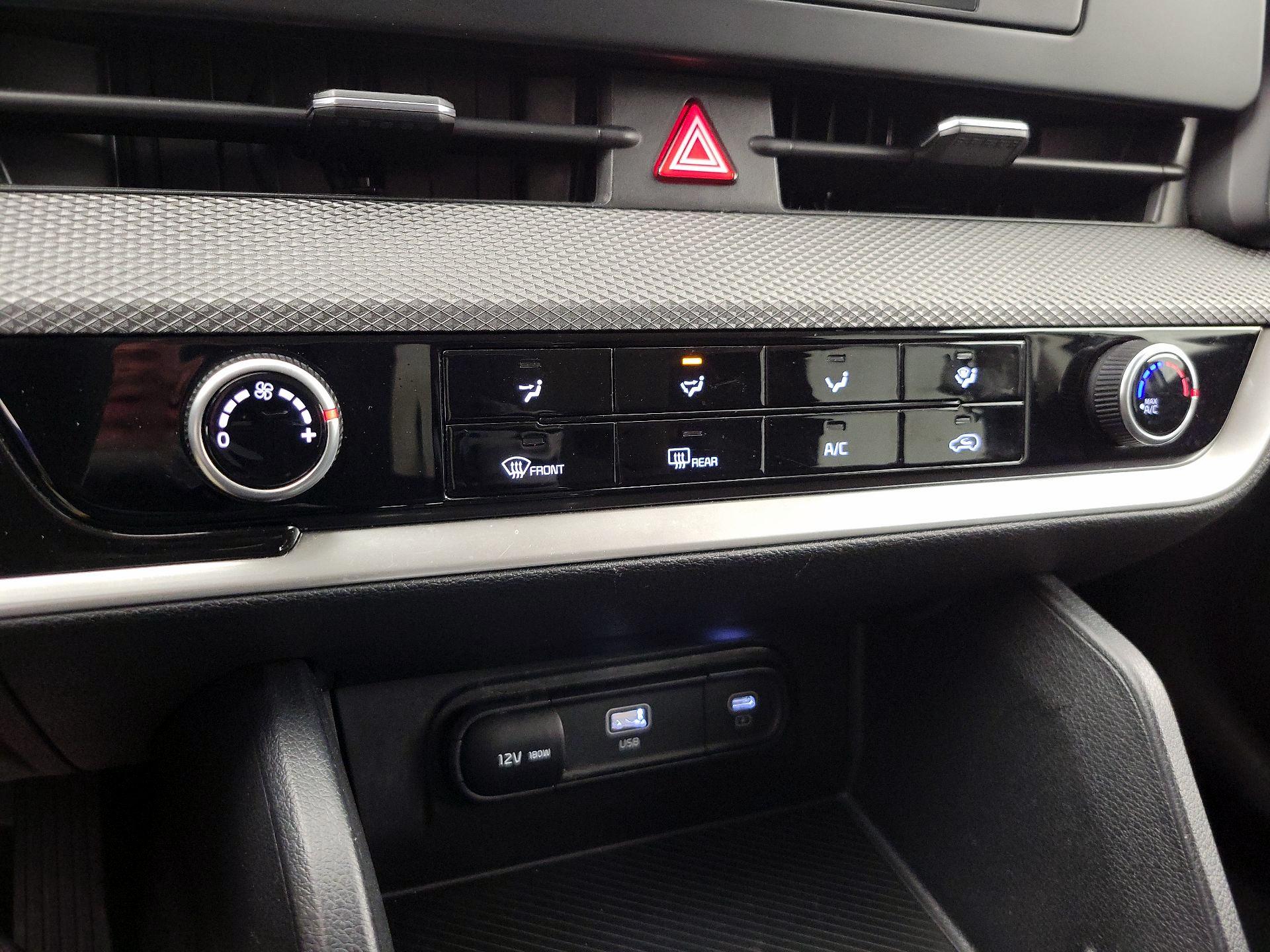 Thumbnail: 2024 Kia Sportage - 16