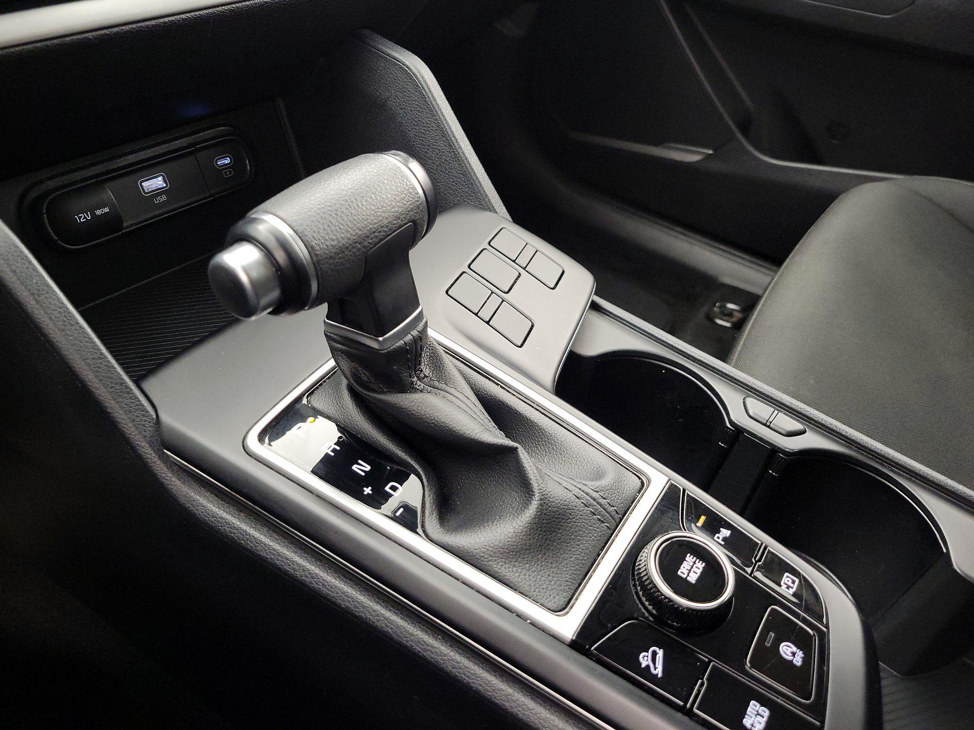 Thumbnail: 2024 Kia Sportage - 17