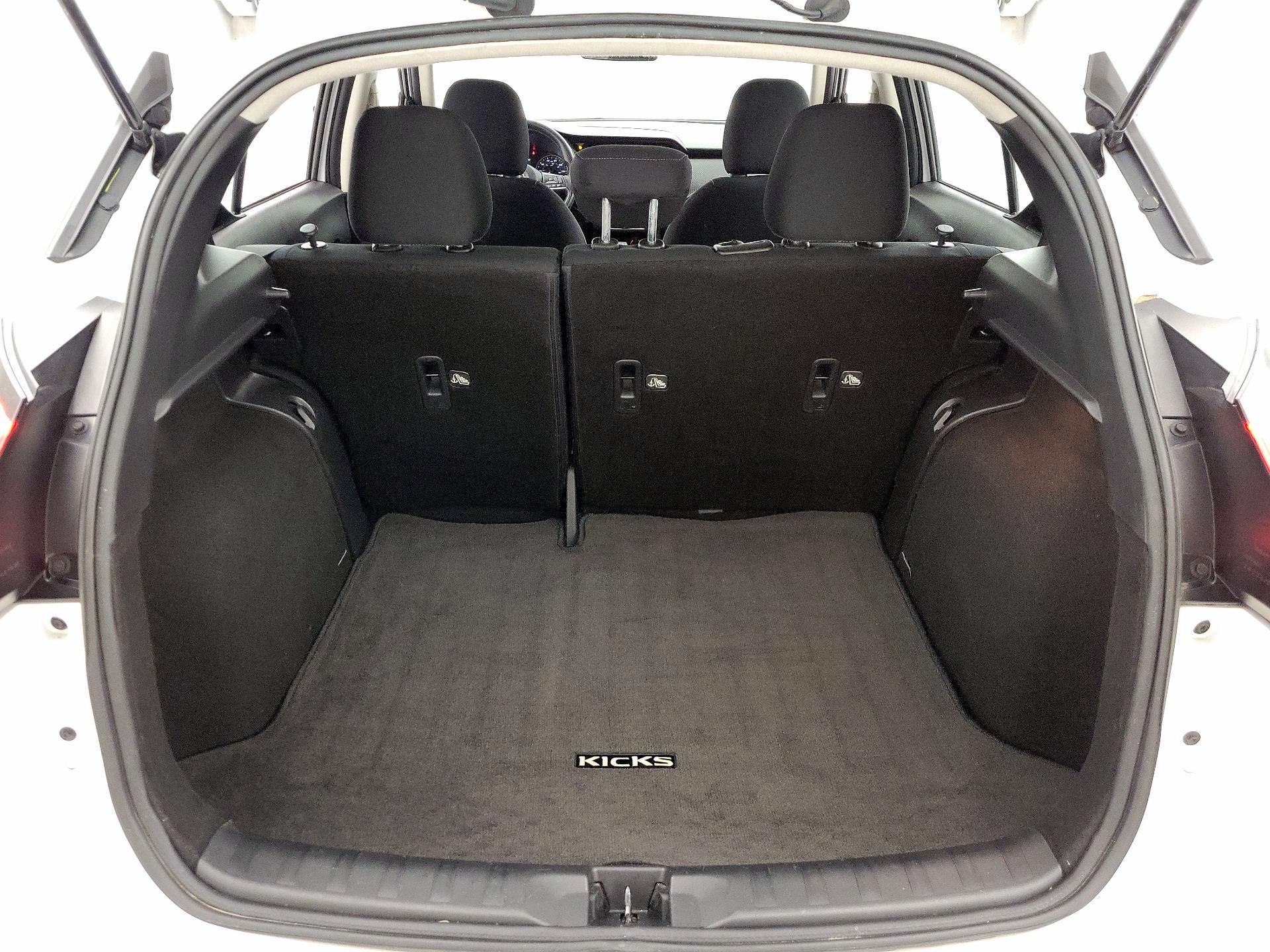 Thumbnail: 2023 Nissan Kicks - 19