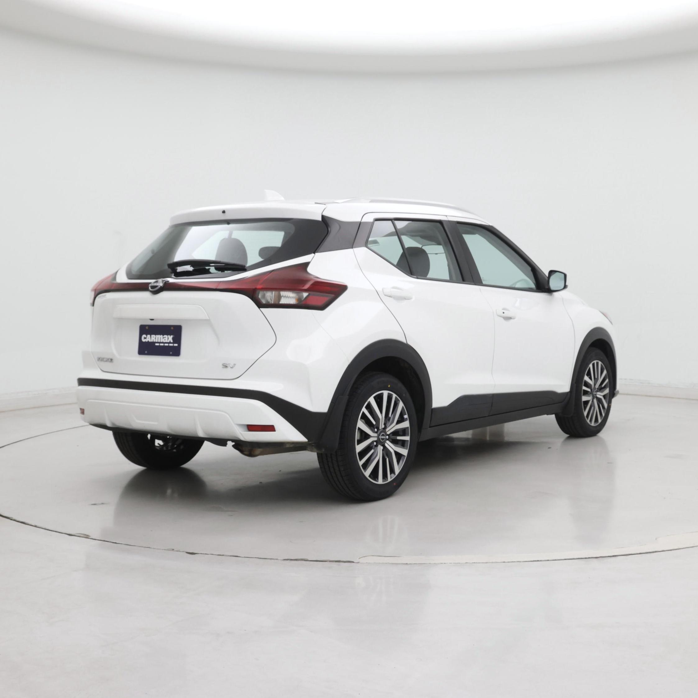 Thumbnail: 2023 Nissan Kicks - 8